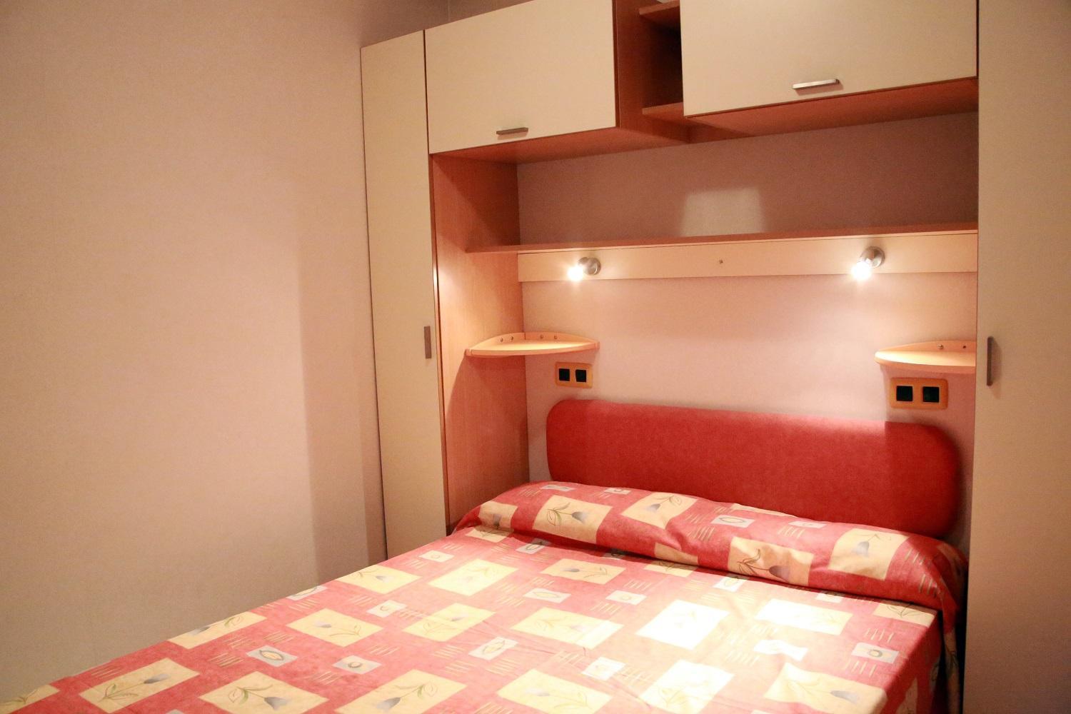 Mobile Home (4 Adults) photo 1