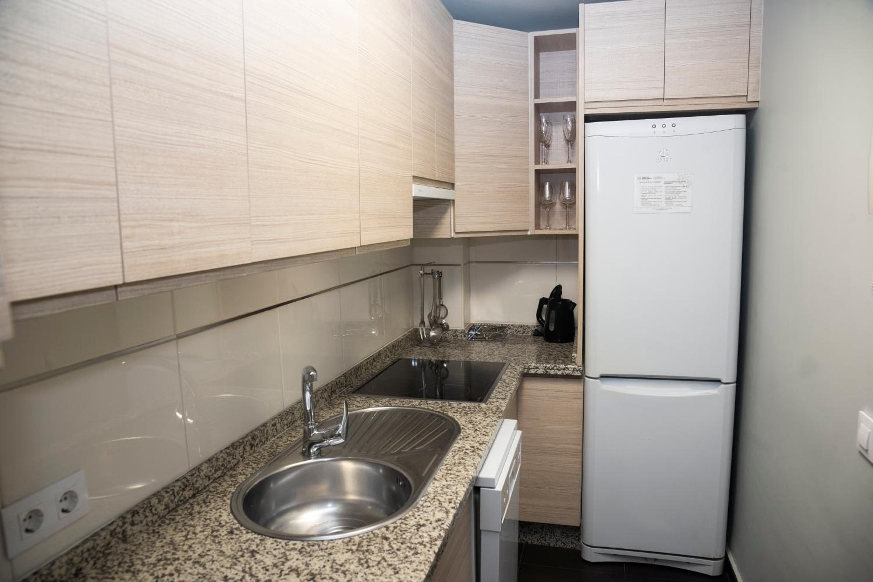 One-Bedroom Apartment - Photo 37
