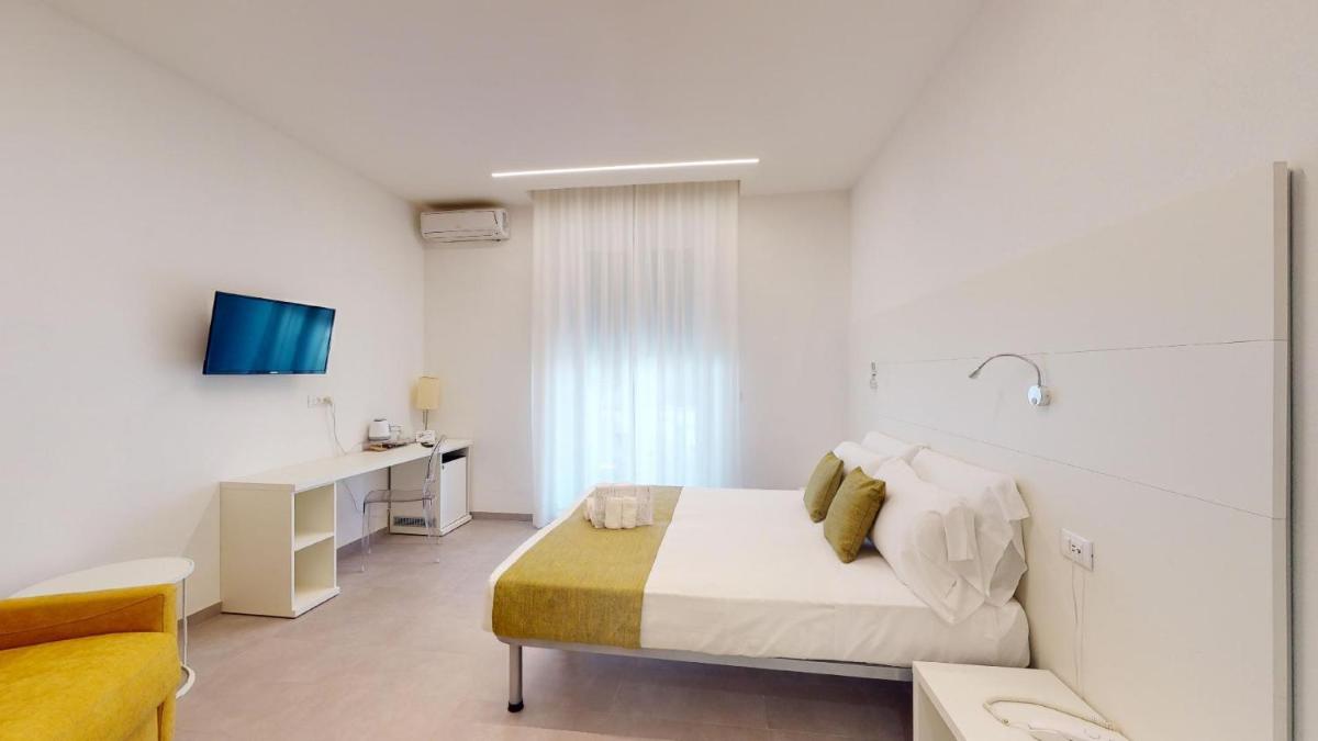 Superior Triple Room with Sea View photo 1