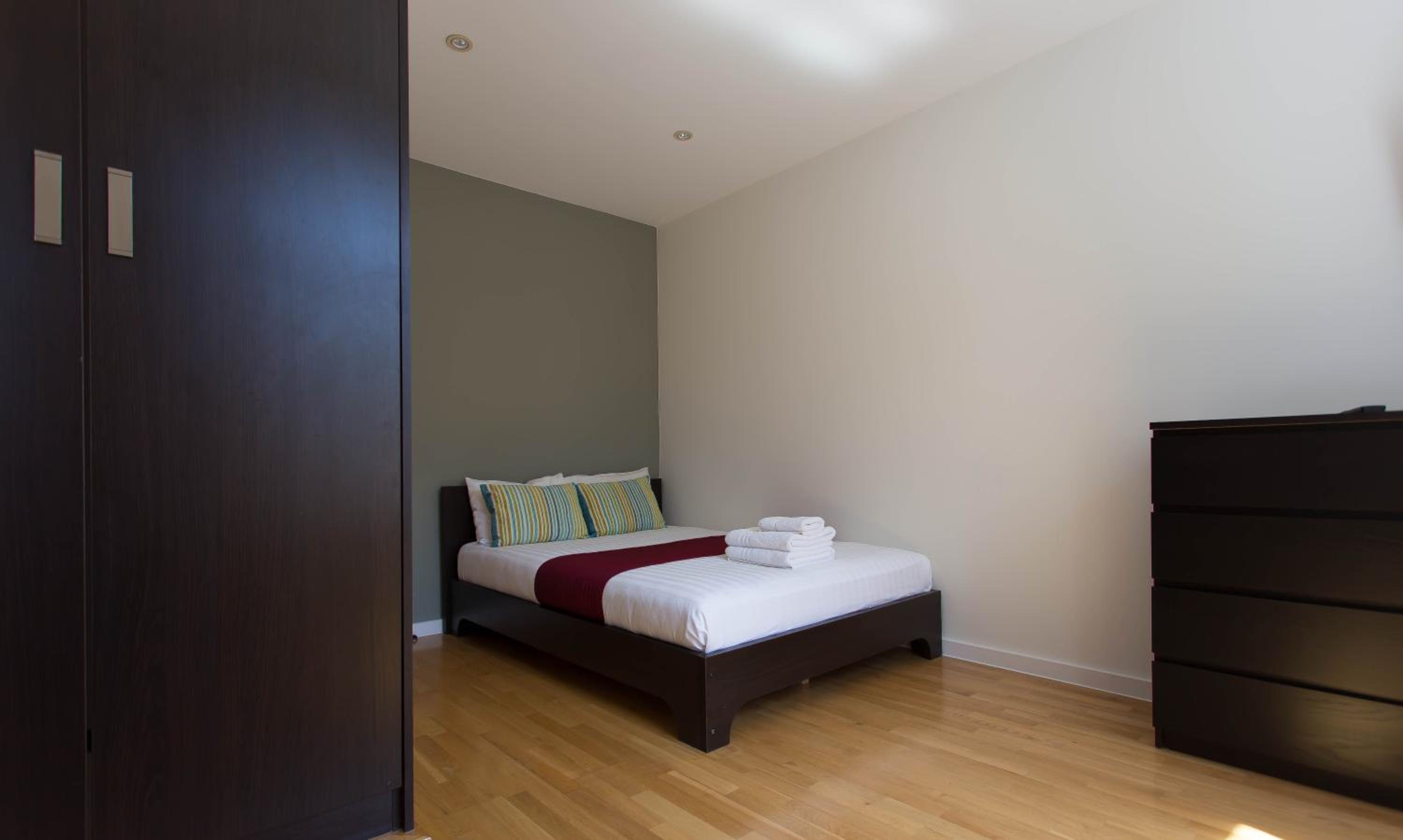Deluxe Studio Apartment photo 3