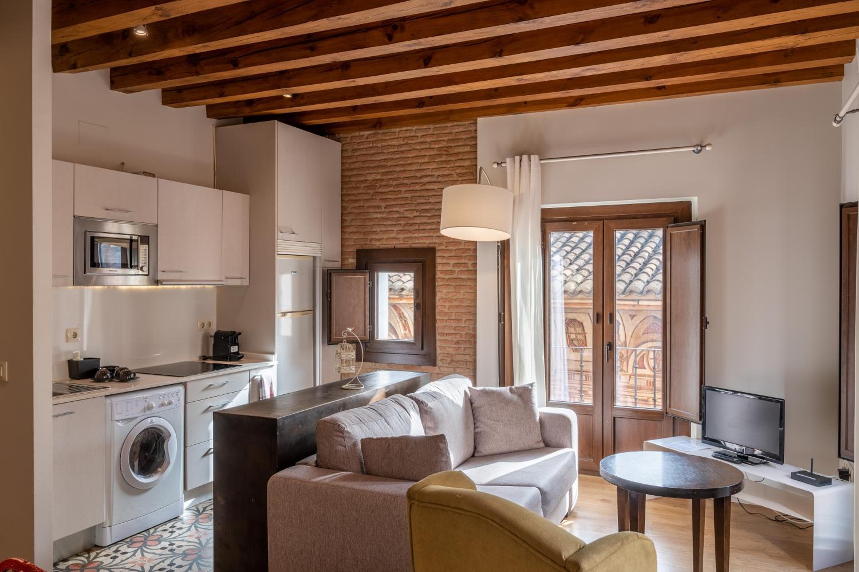Maisonette photo 3