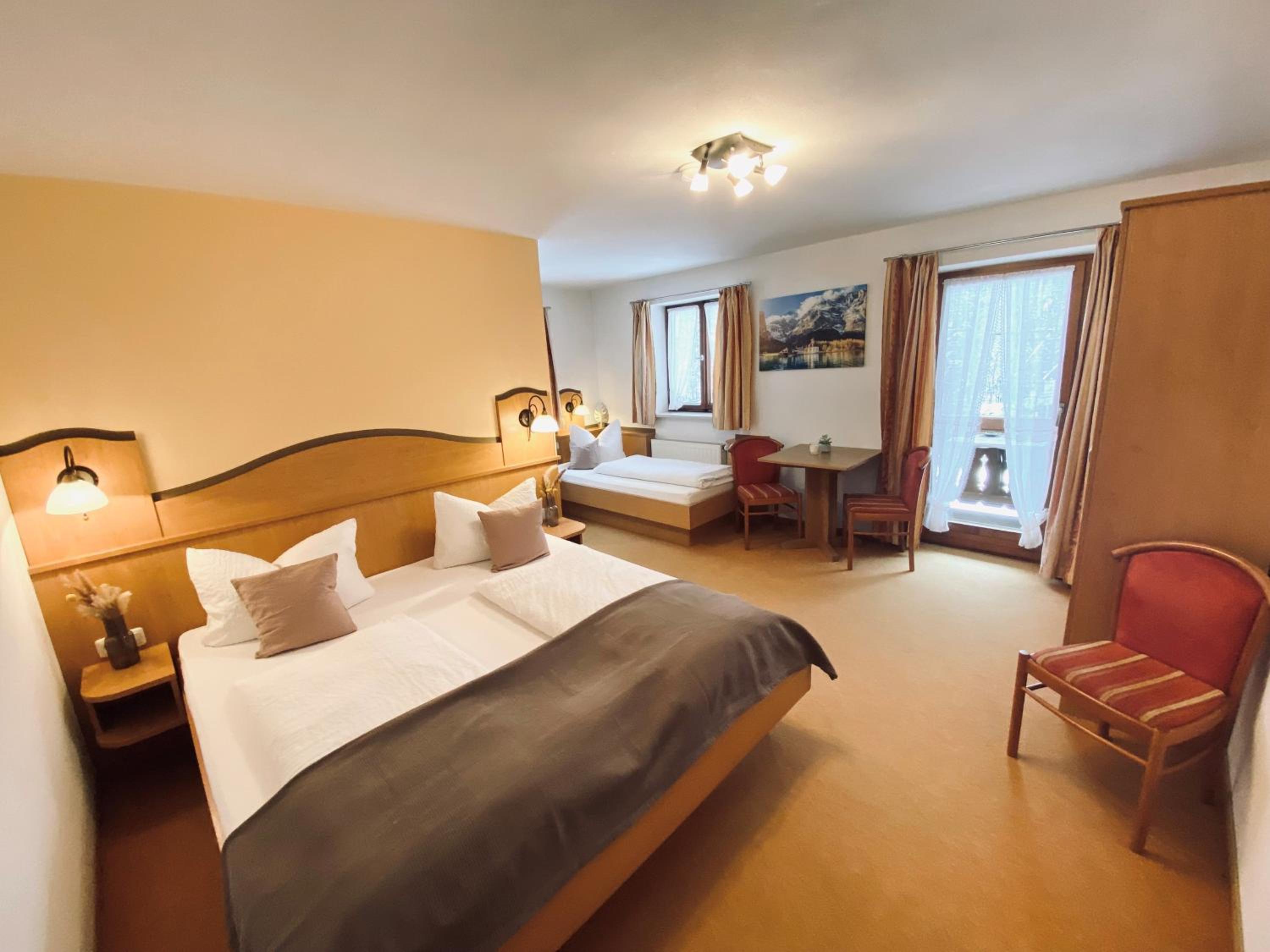 Comfort Triple Room with Balcony photo 2
