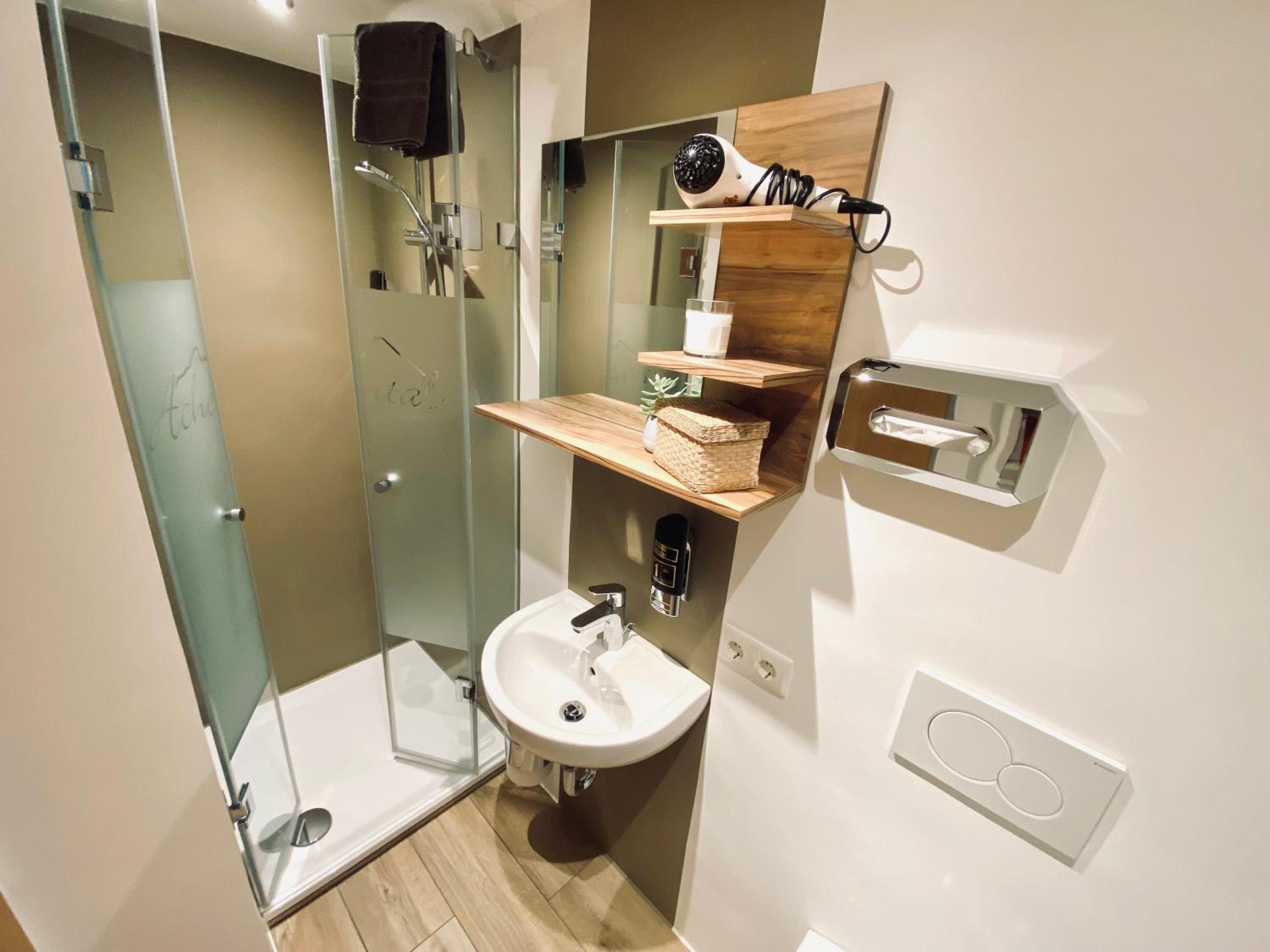 Small Double Room photo 3