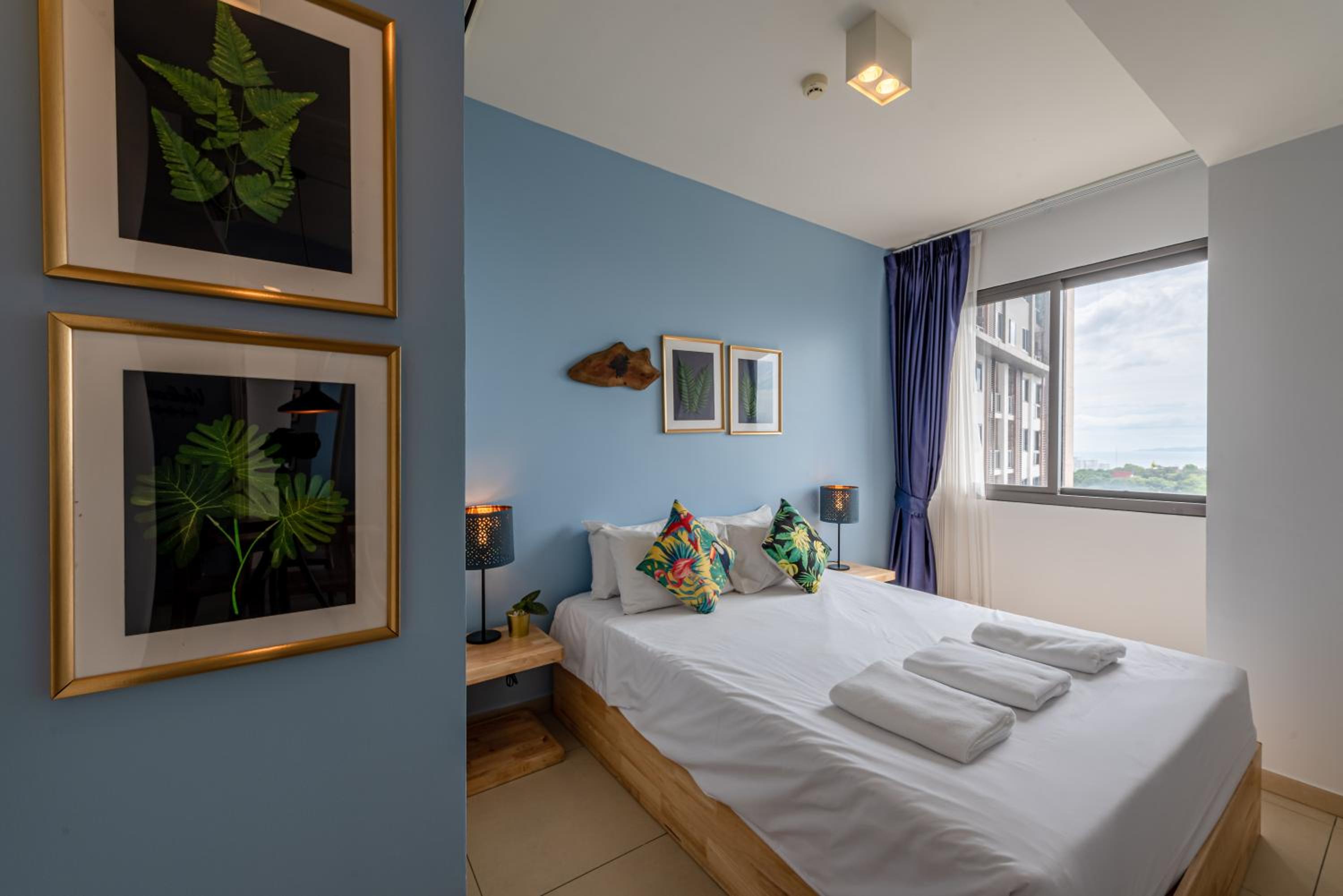 Queen Suite with Sea View - Photo 12