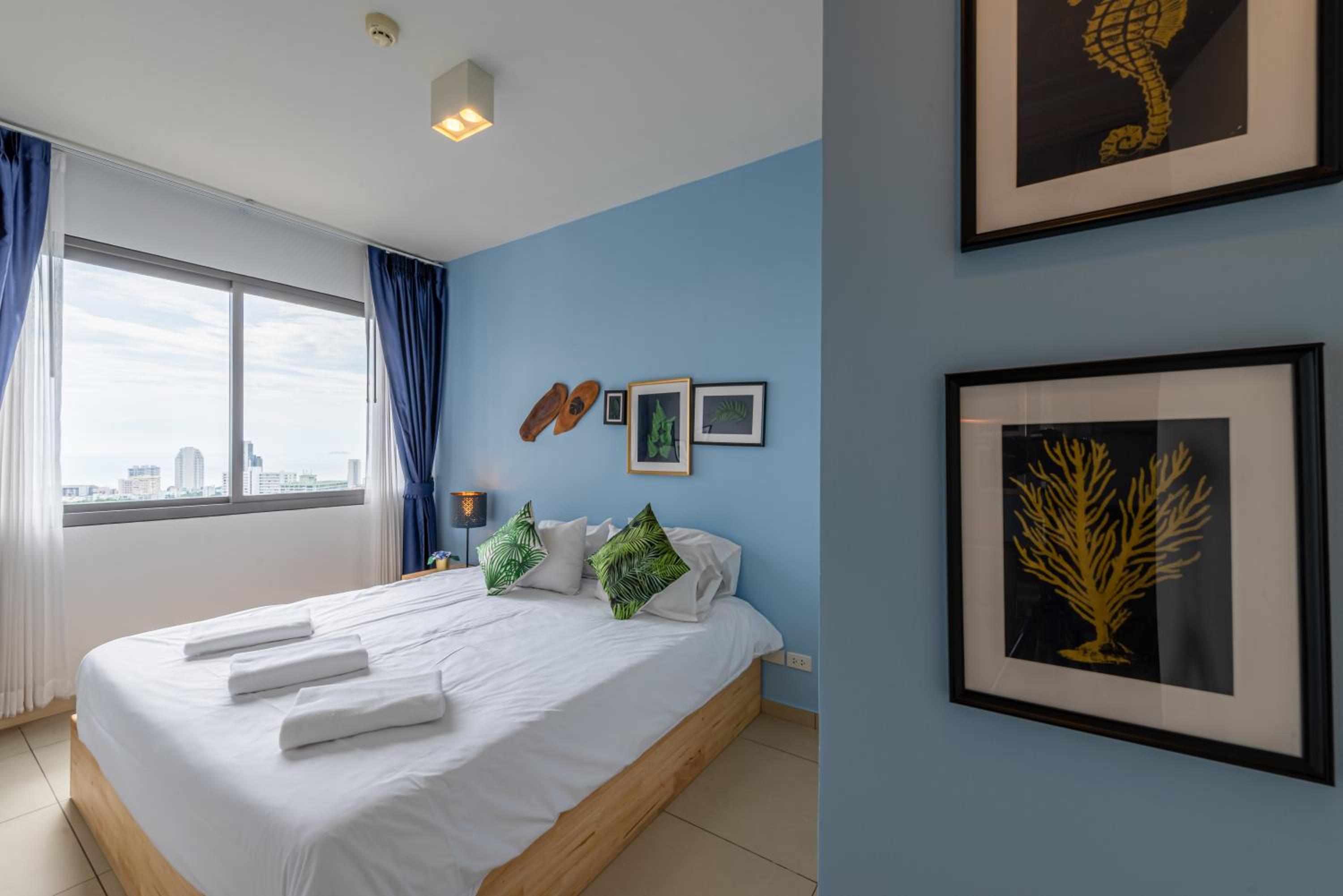 Queen Suite with Sea View - Photo 1