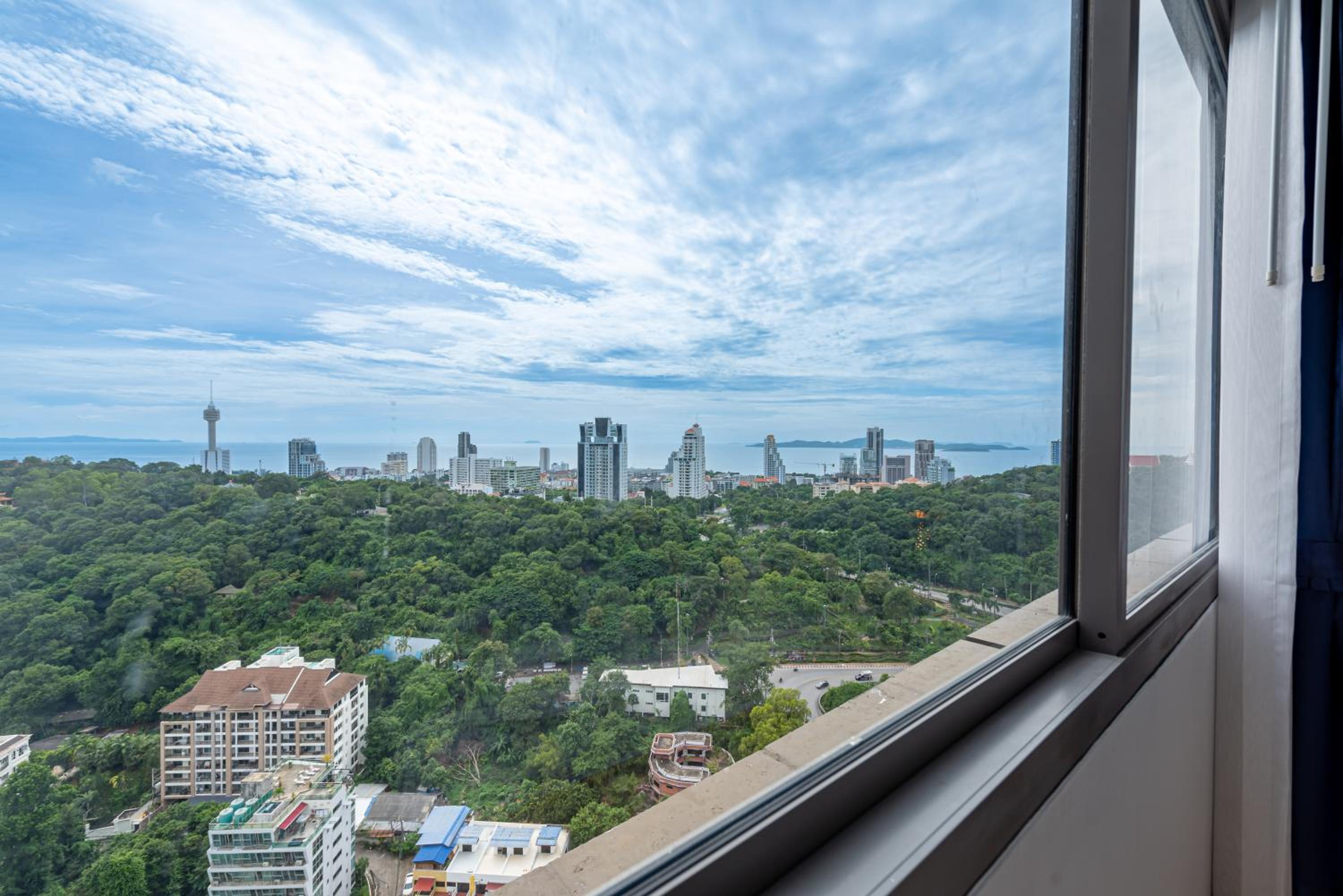 Queen Suite with Sea View - Photo 5