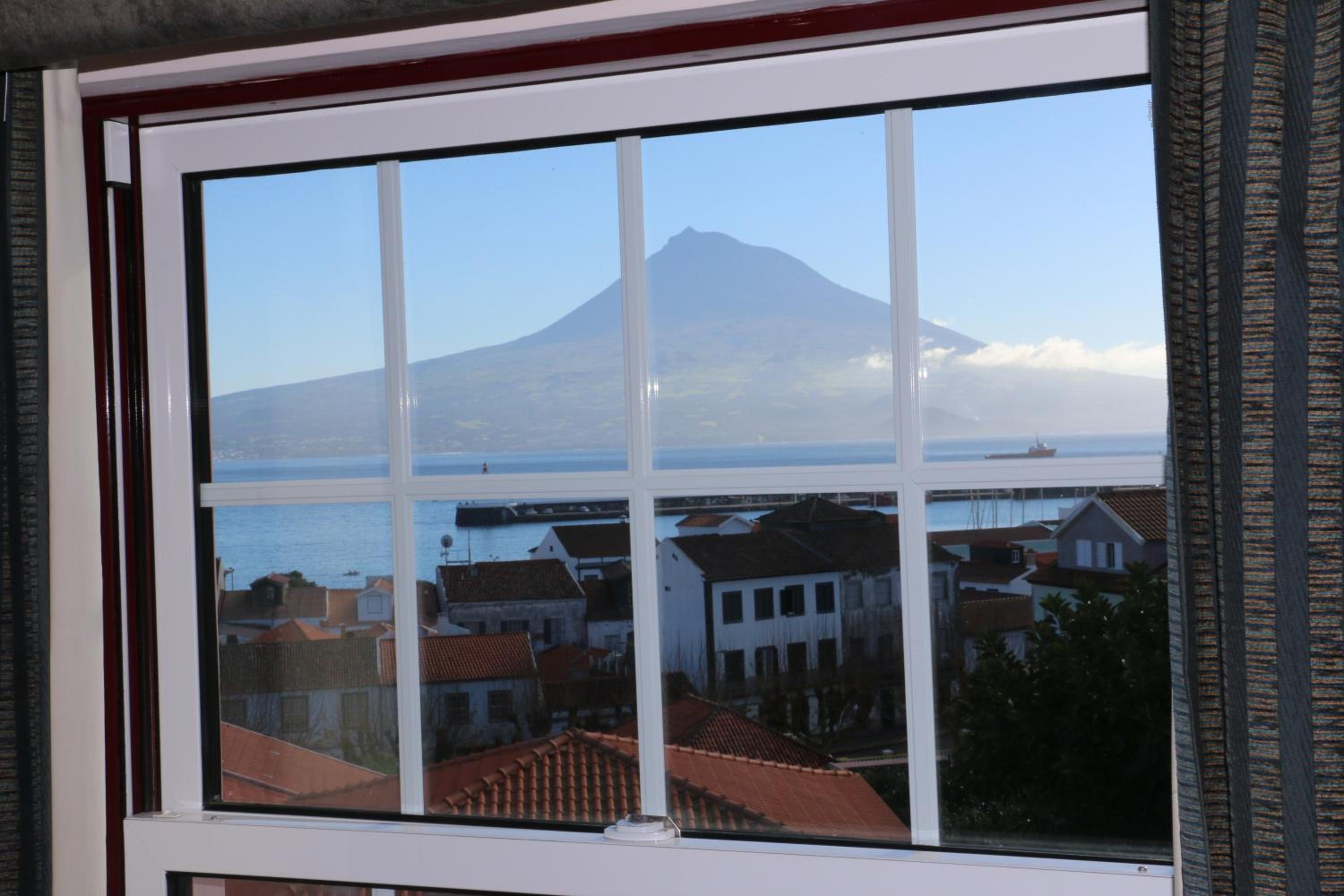 Duplex Apartment with Sea View - Photo 29