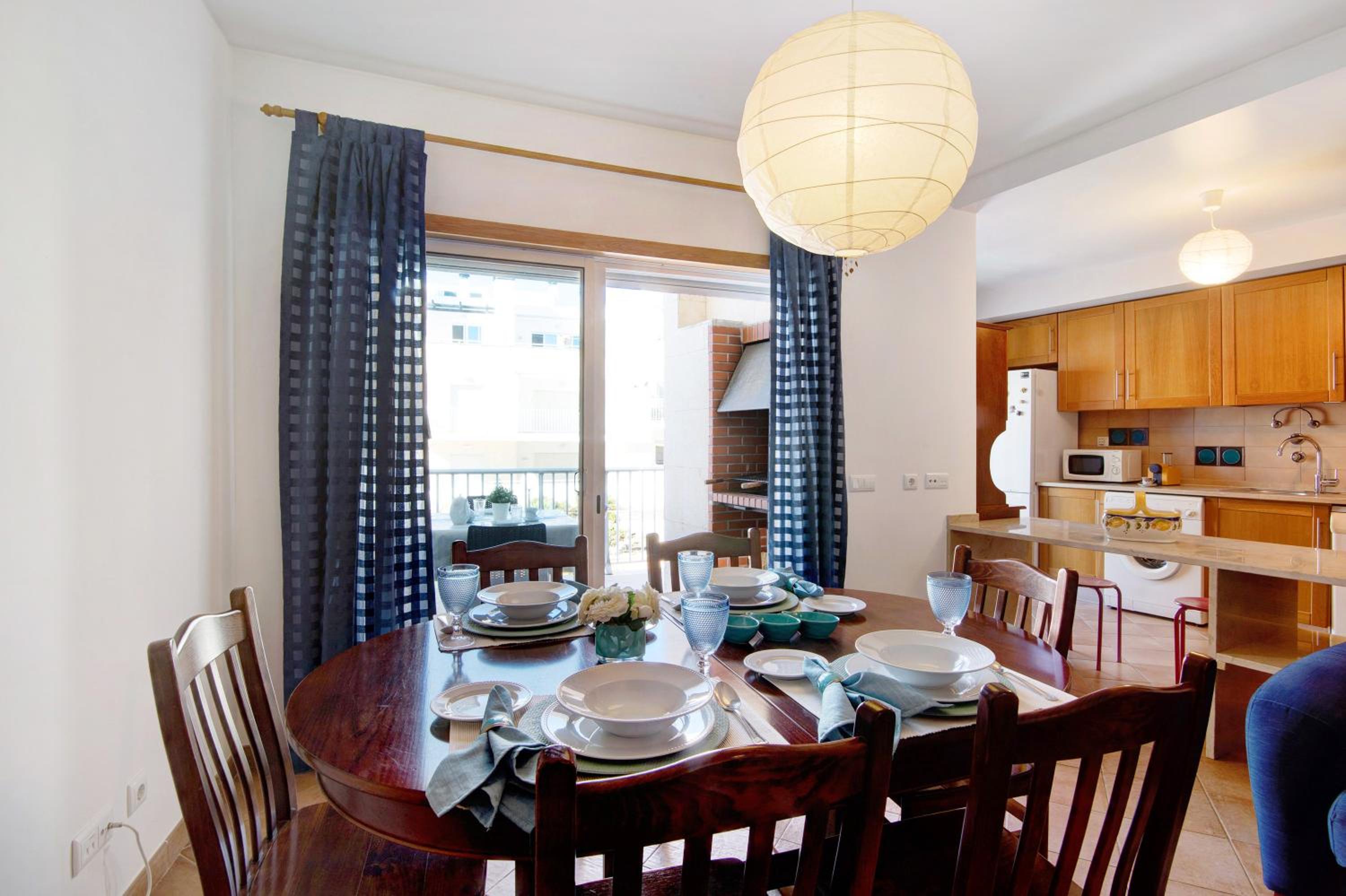 Two-Bedroom Deluxe Apartment with Balcony photo 3