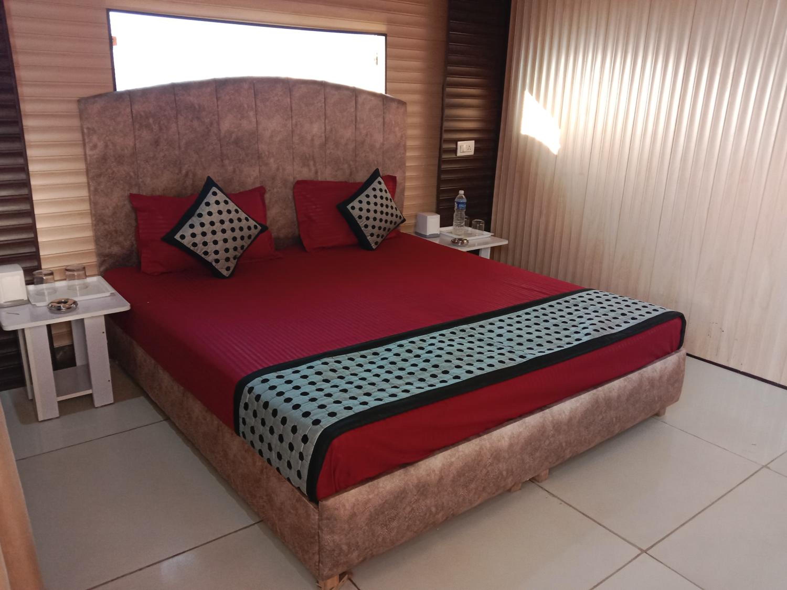 Deluxe Queen Room photo 3
