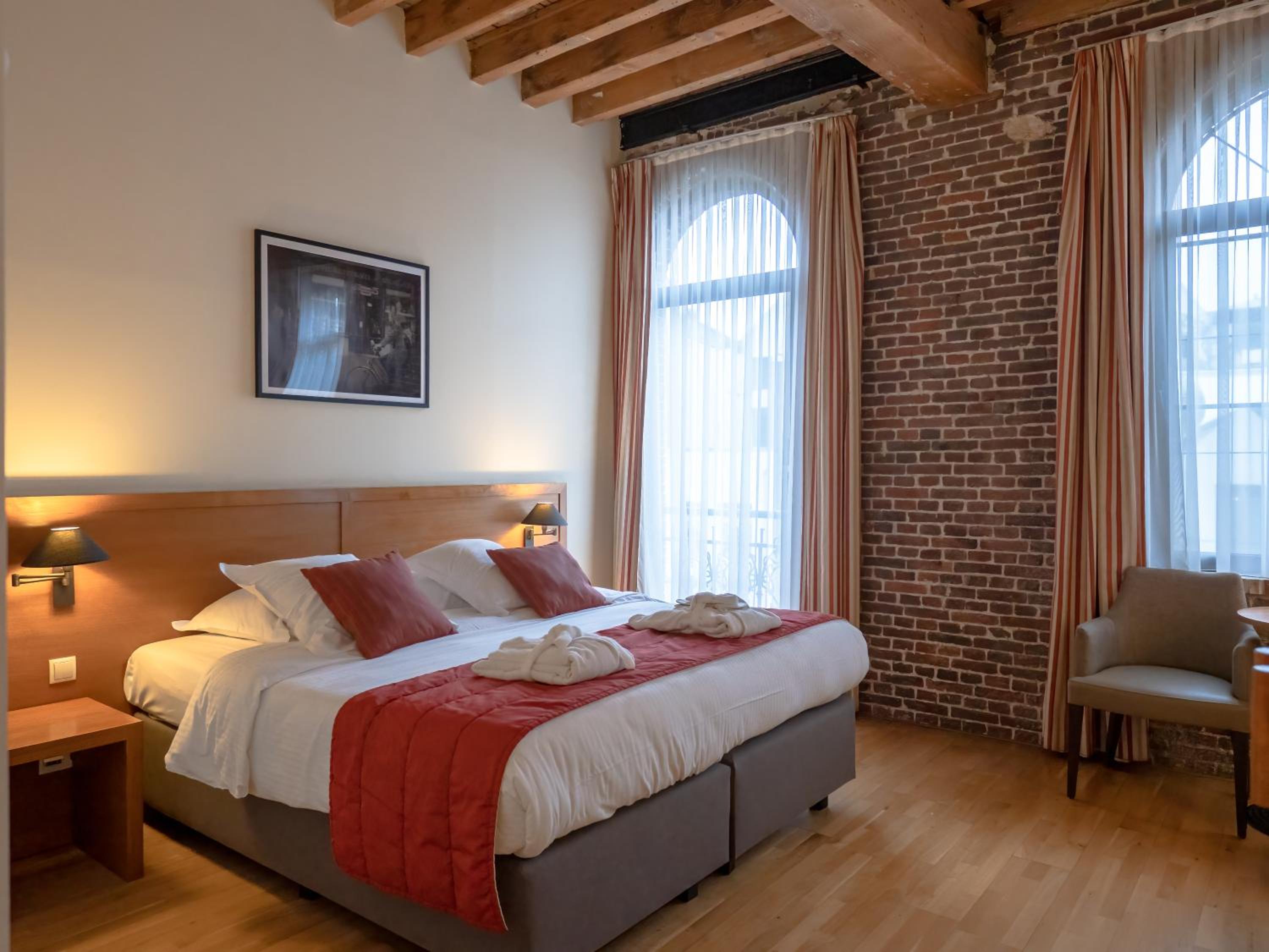 Deluxe Double or Twin Room - Photo 1