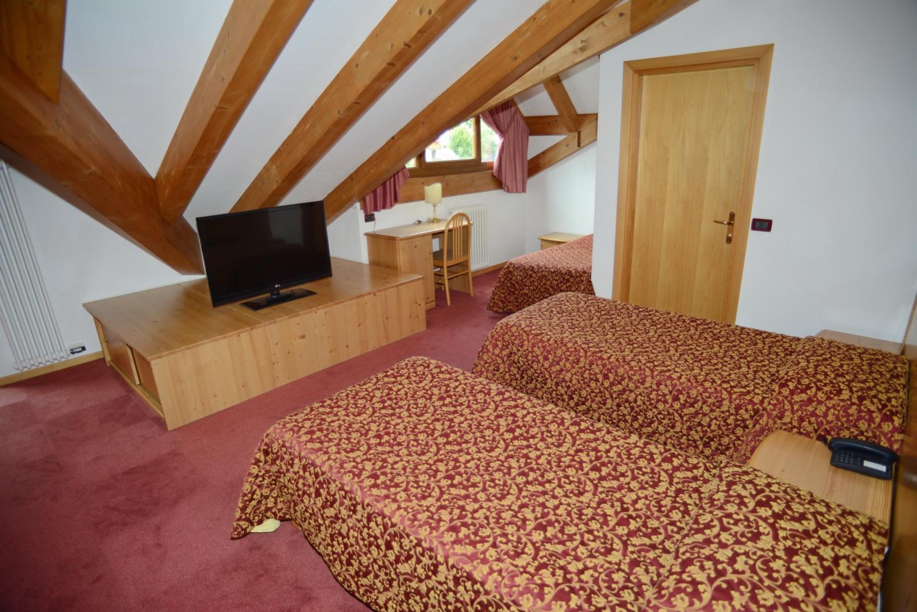 Comfort Quadruple Room photo 2