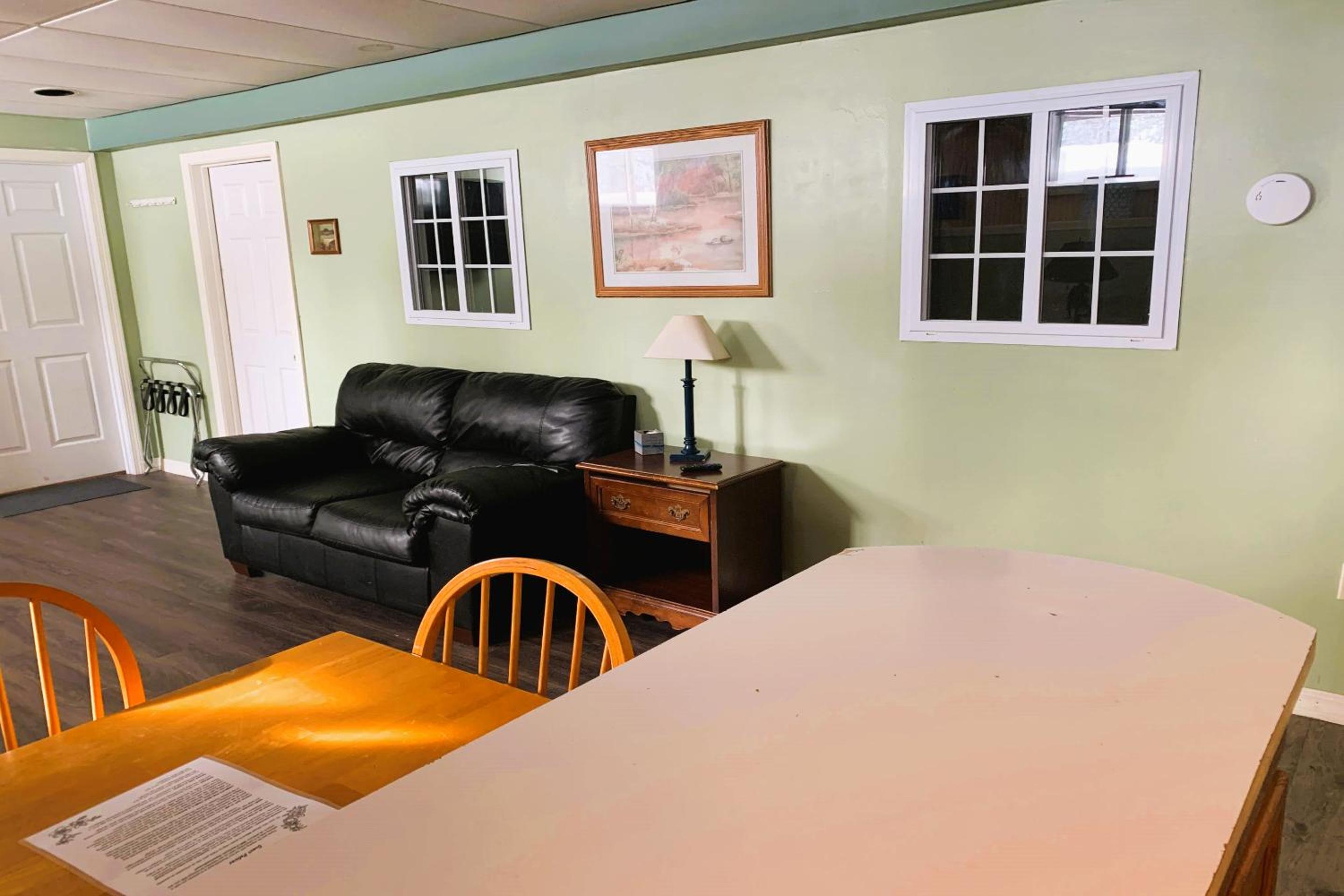 King Suite - Photo 16