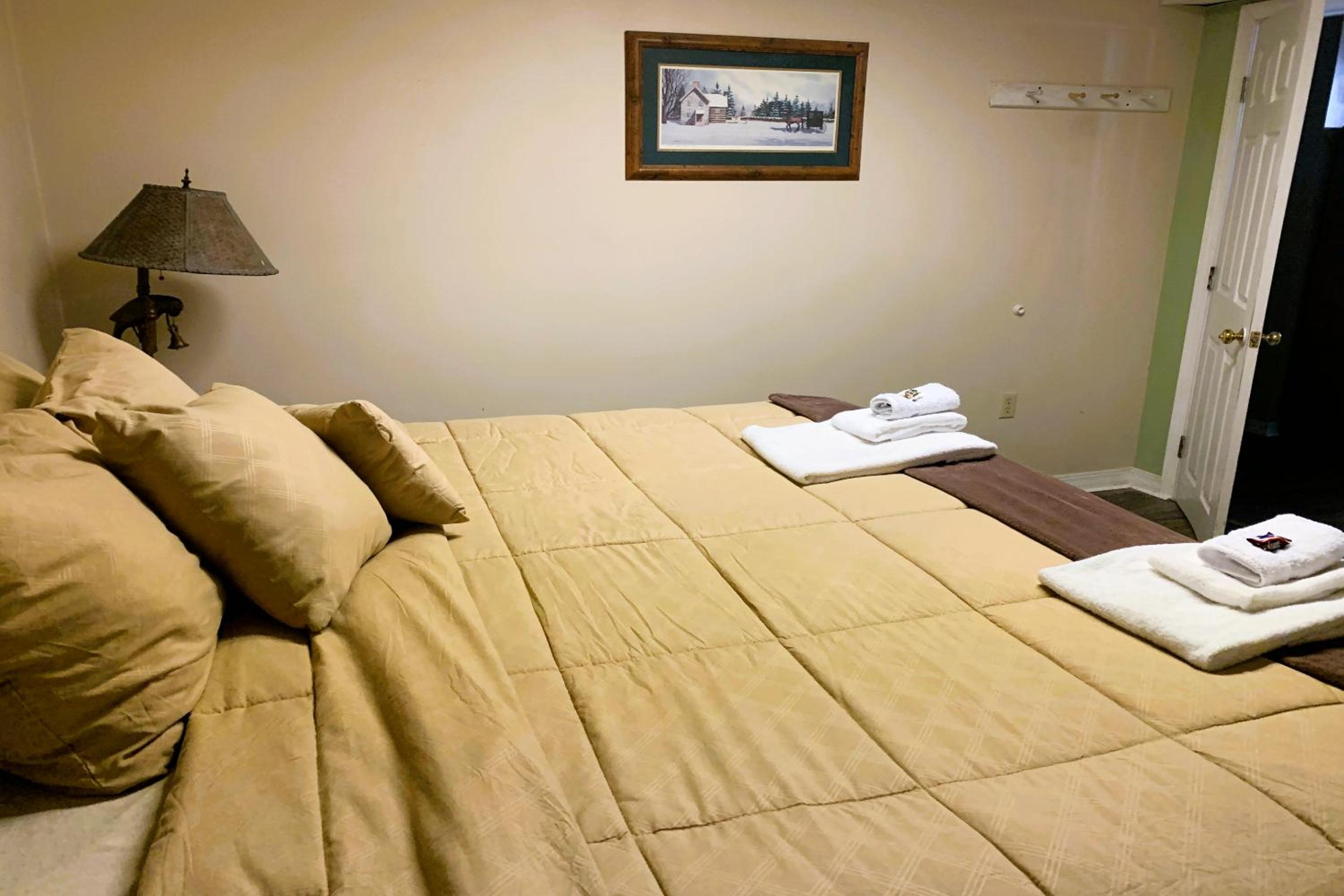King Suite - Photo 8