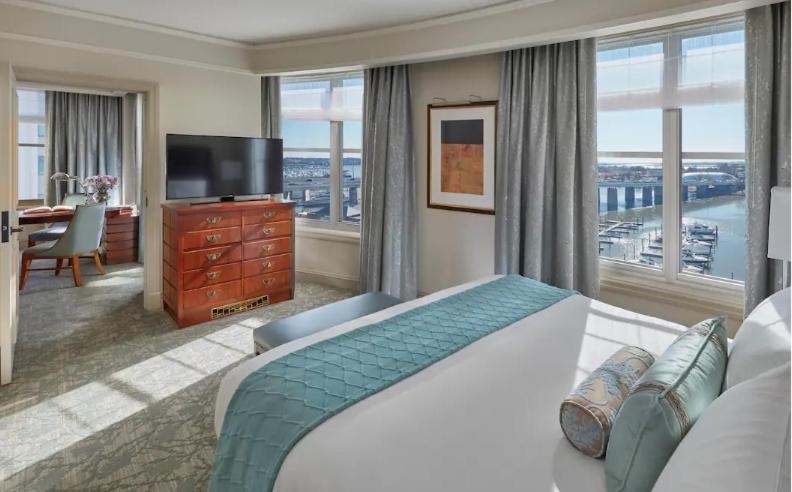 Marina View One Bedroom Suite