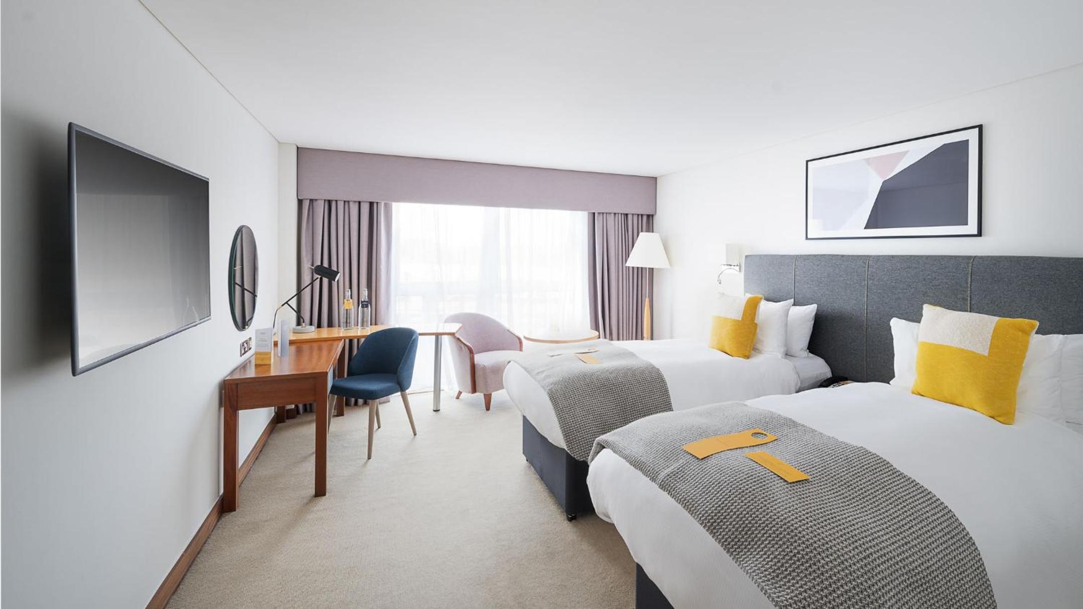 Standard Twin Room - Photo 7