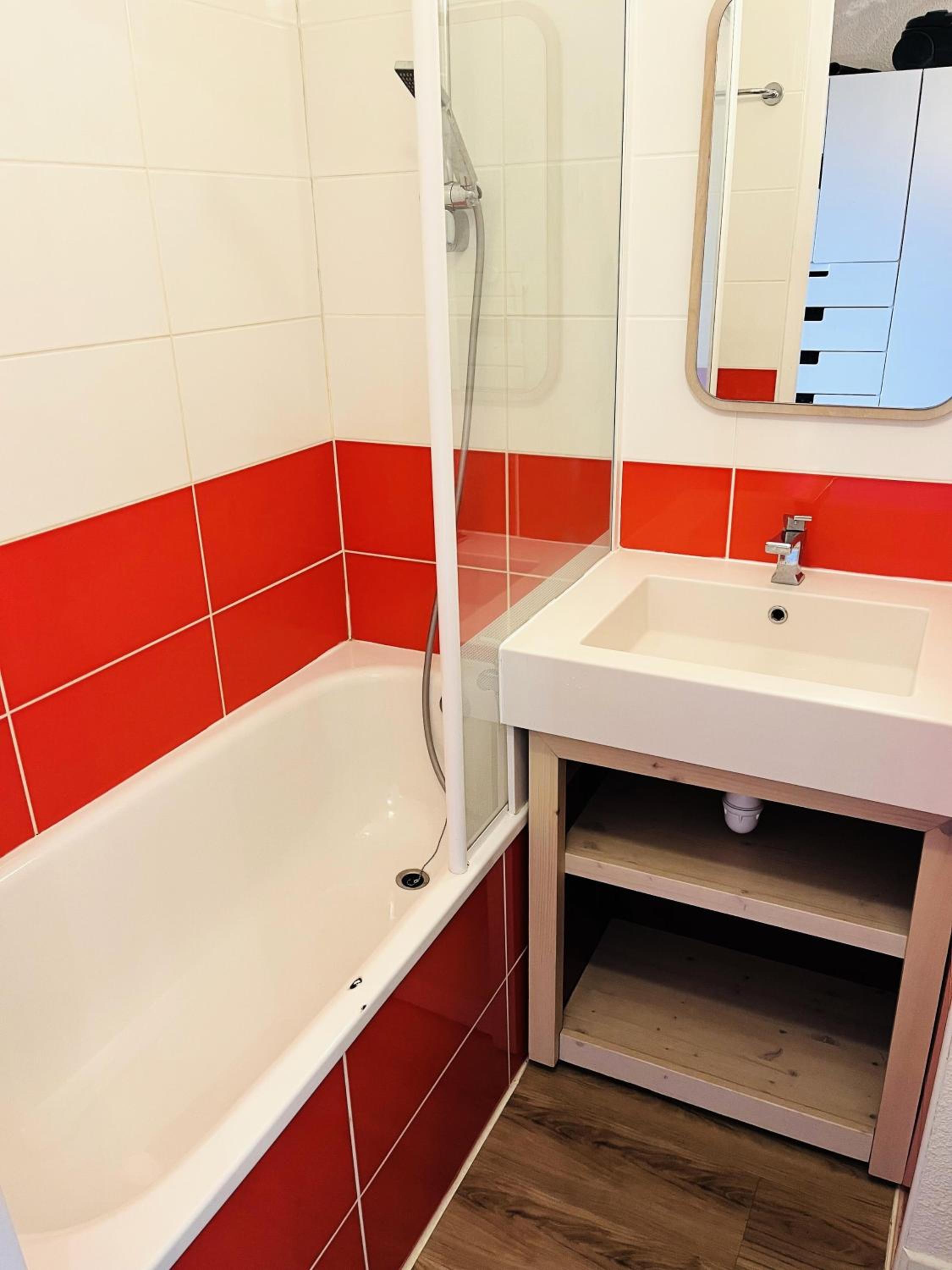 Select One-Bedroom Apartment (5 People) photo 2