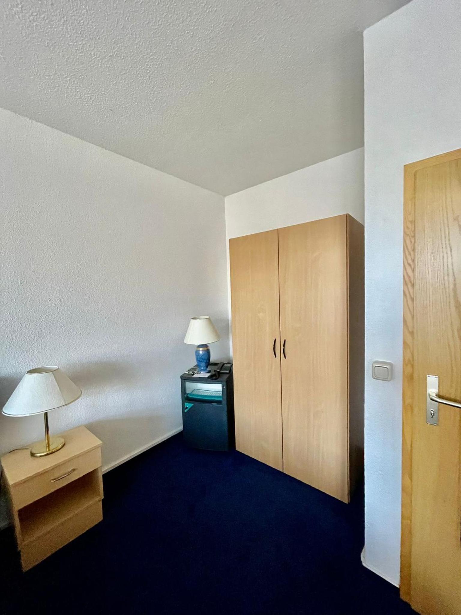 Suite - Photo 10