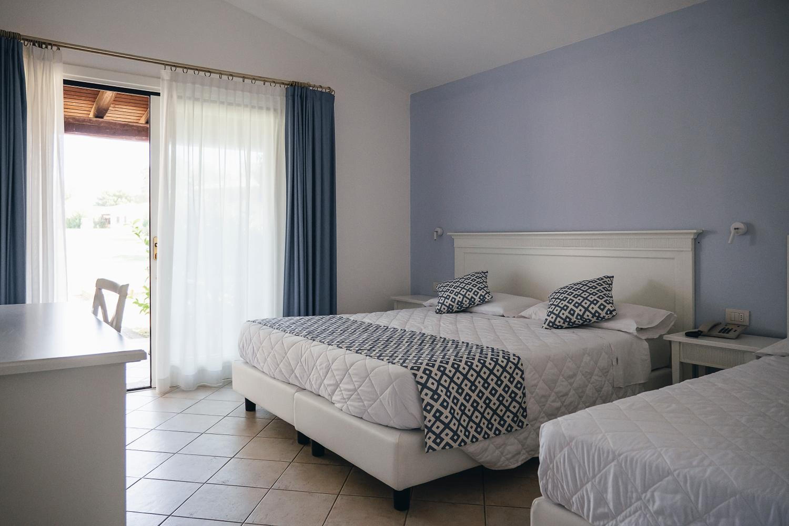 Standard Triple Room photo 3