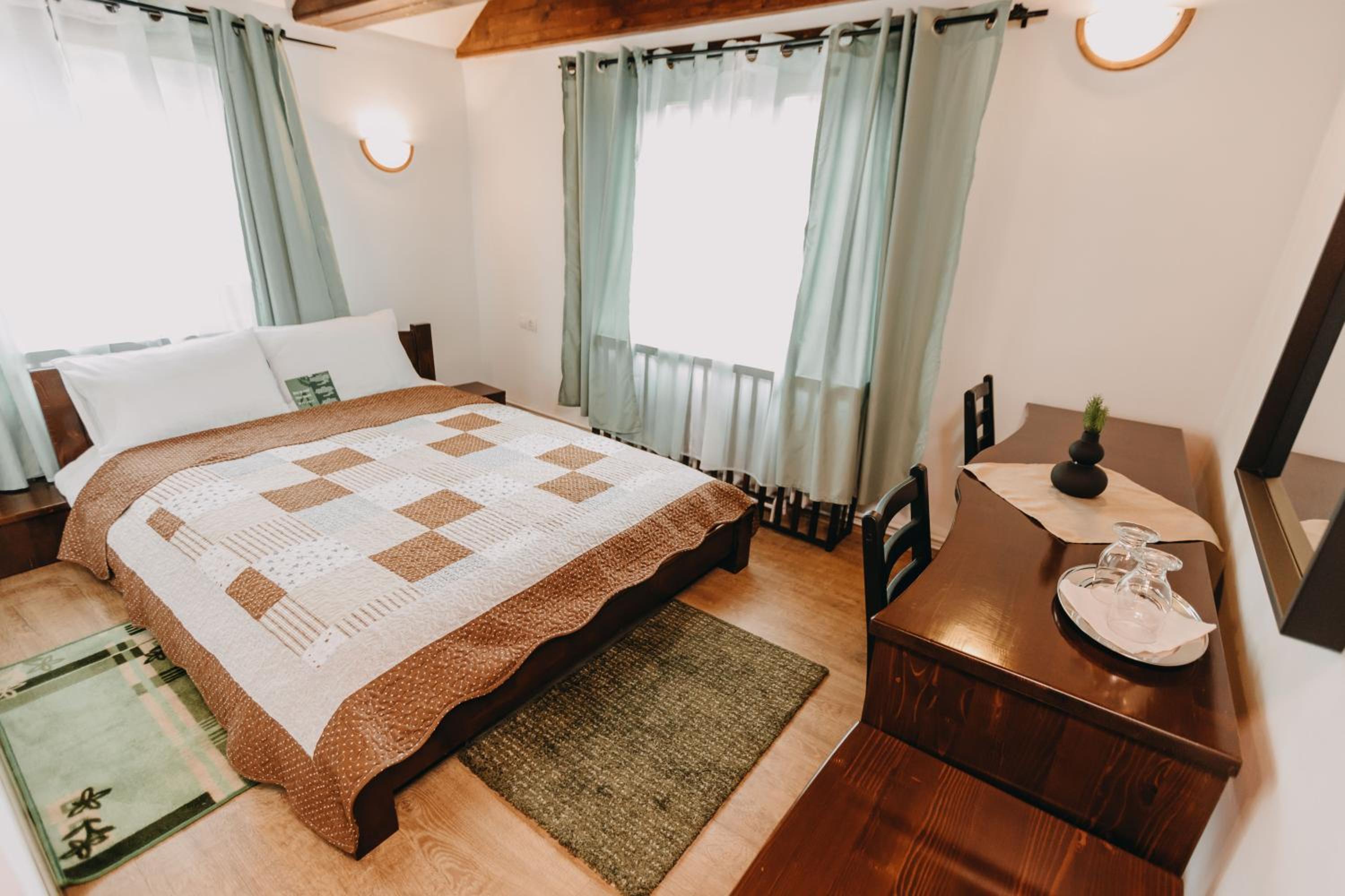 Single Room with Mountain View photo 2
