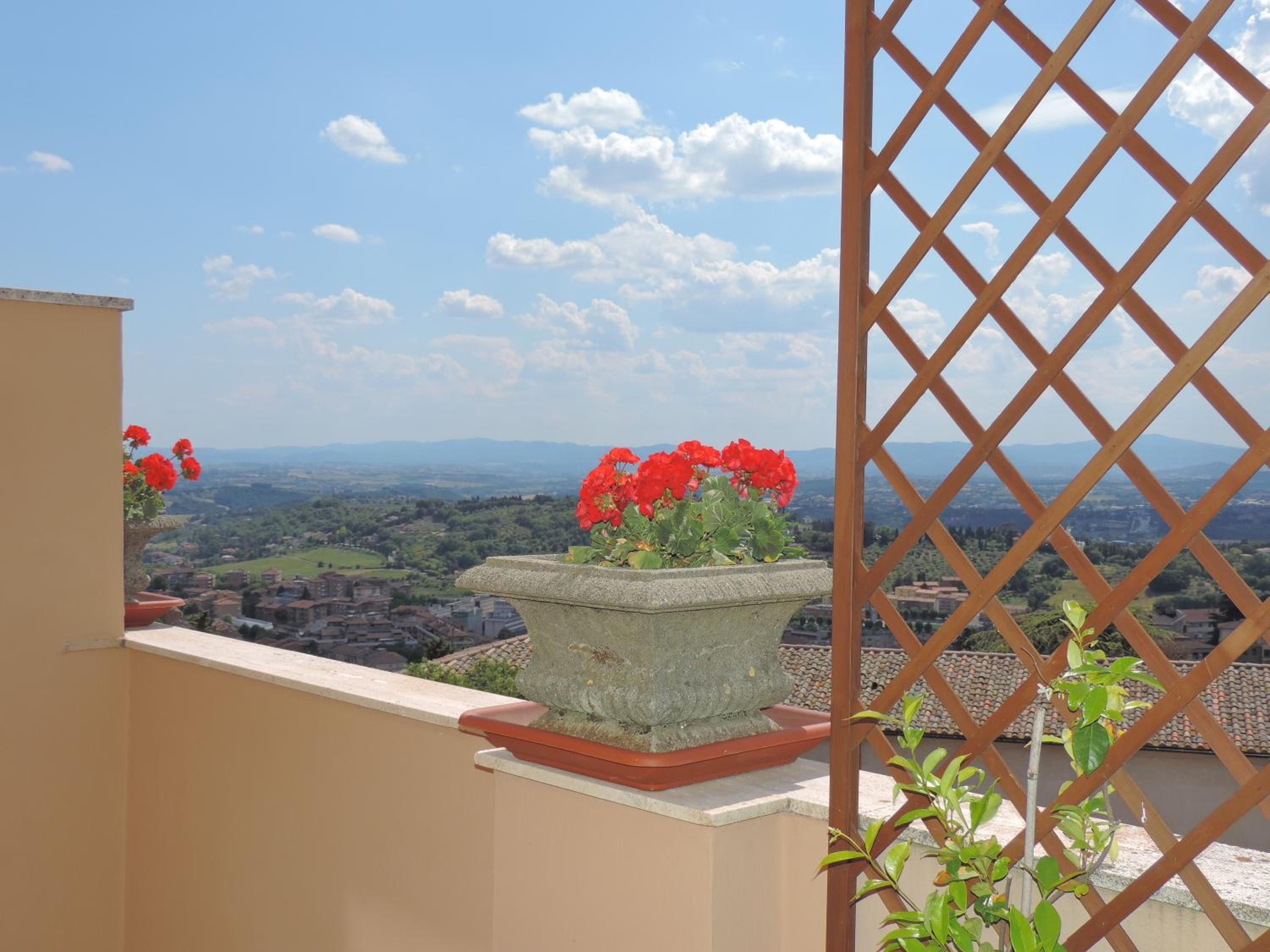 Double or Twin Room with Terrace - Photo 5