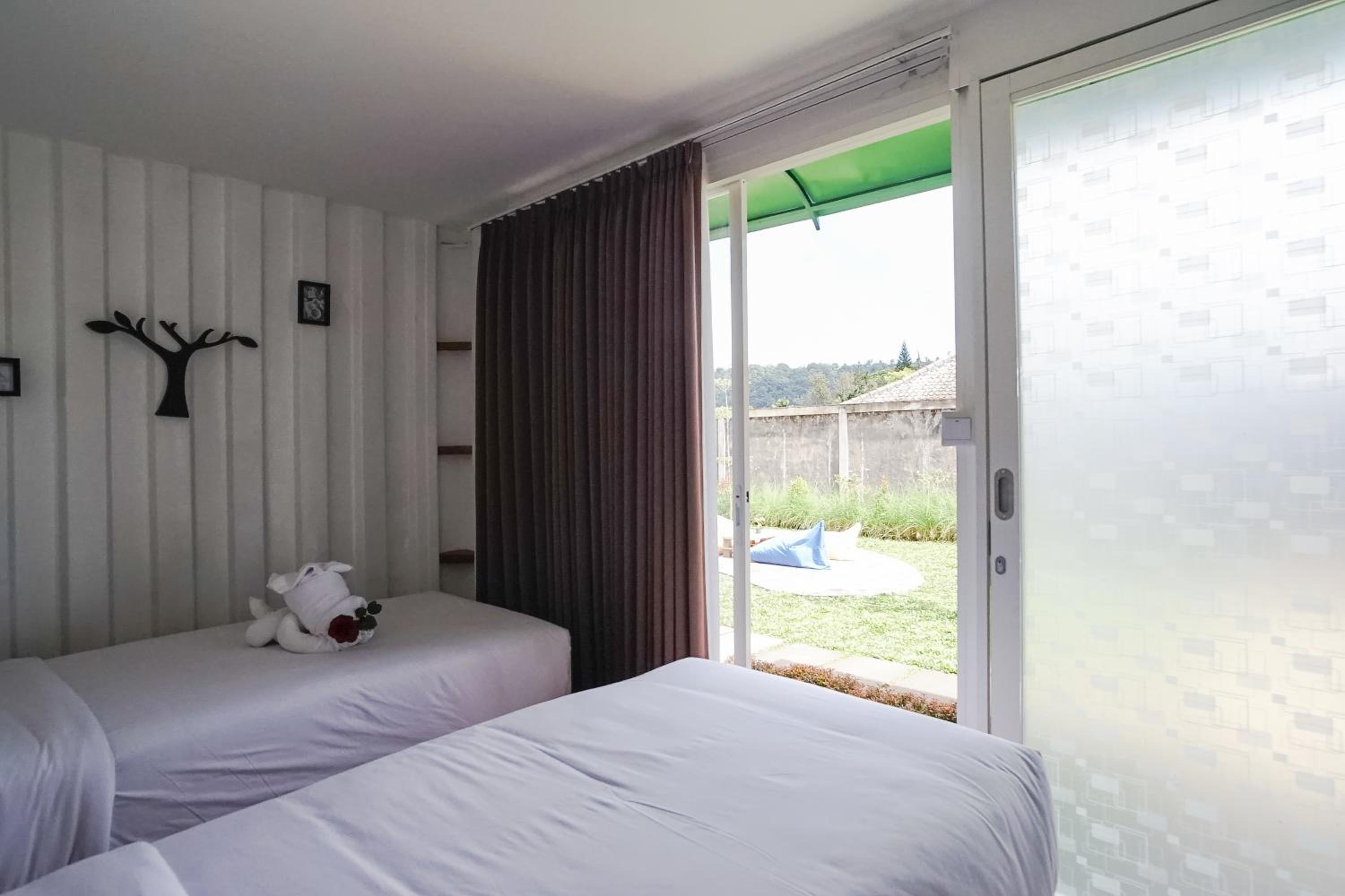 Standard Double Room - Photo 7