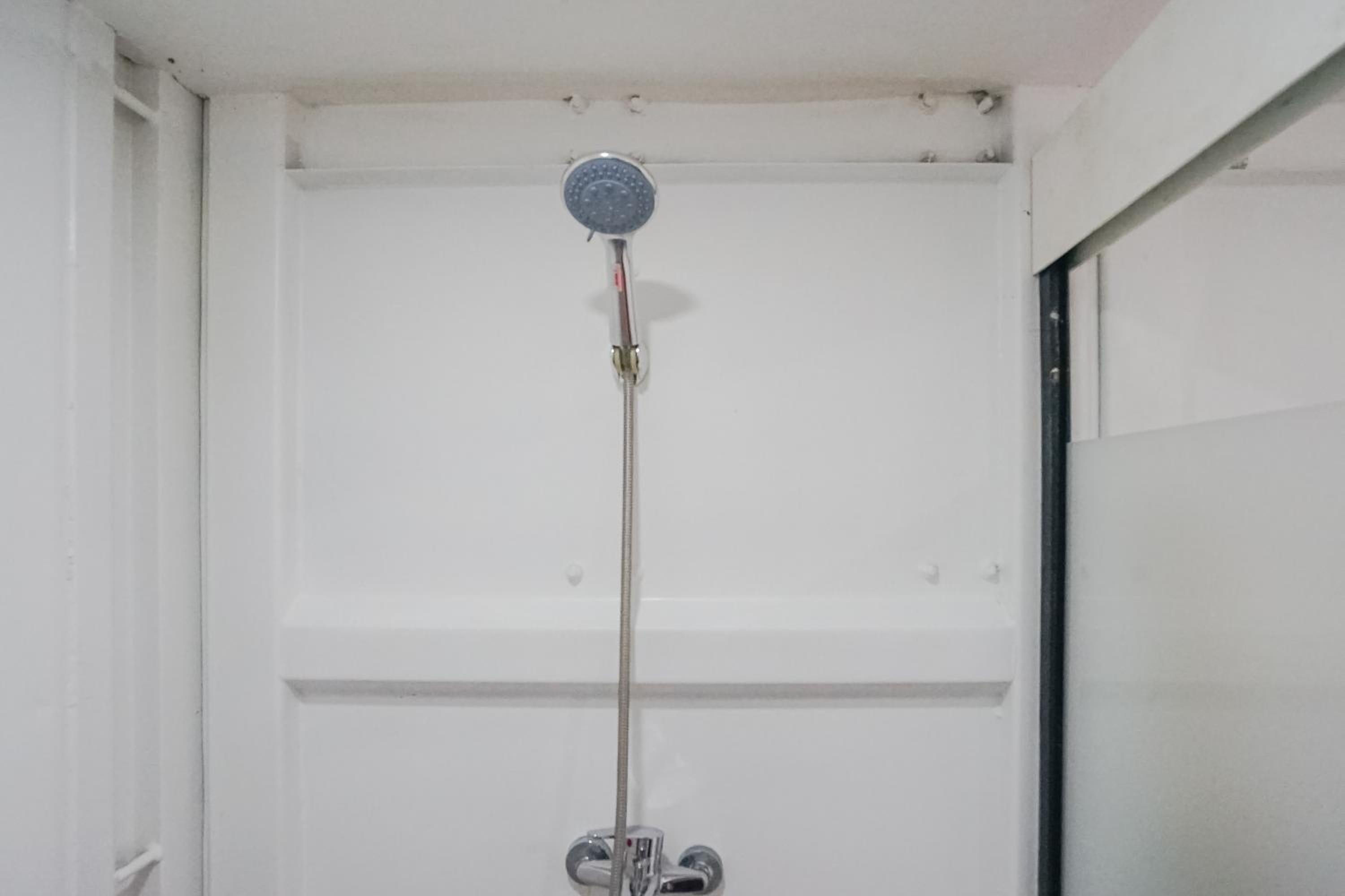 Standard Double Room - Photo 4