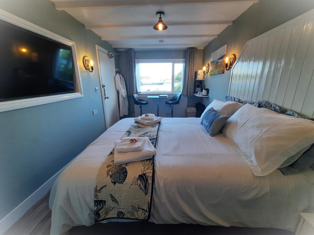 Double Room with Sea View photo 1