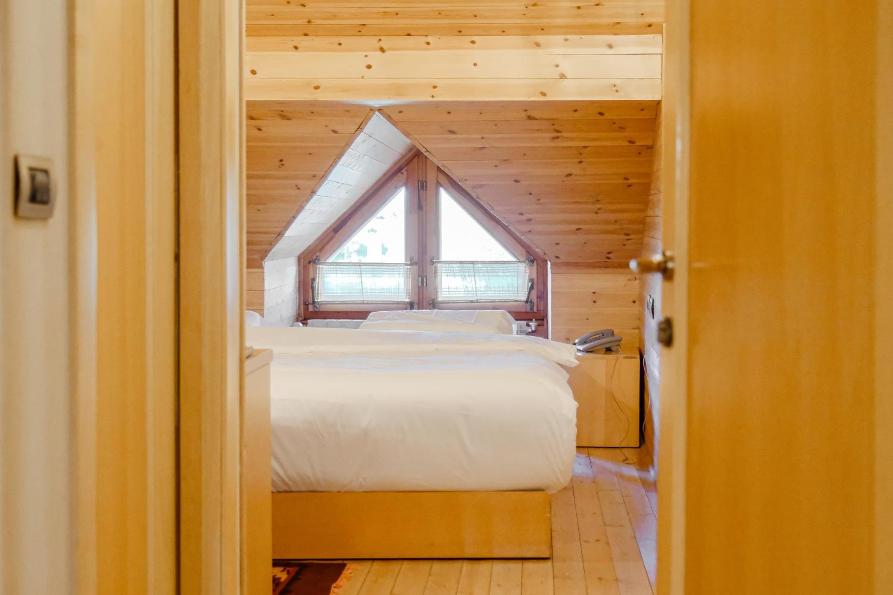 Double Room with Private Bathroom photo 3