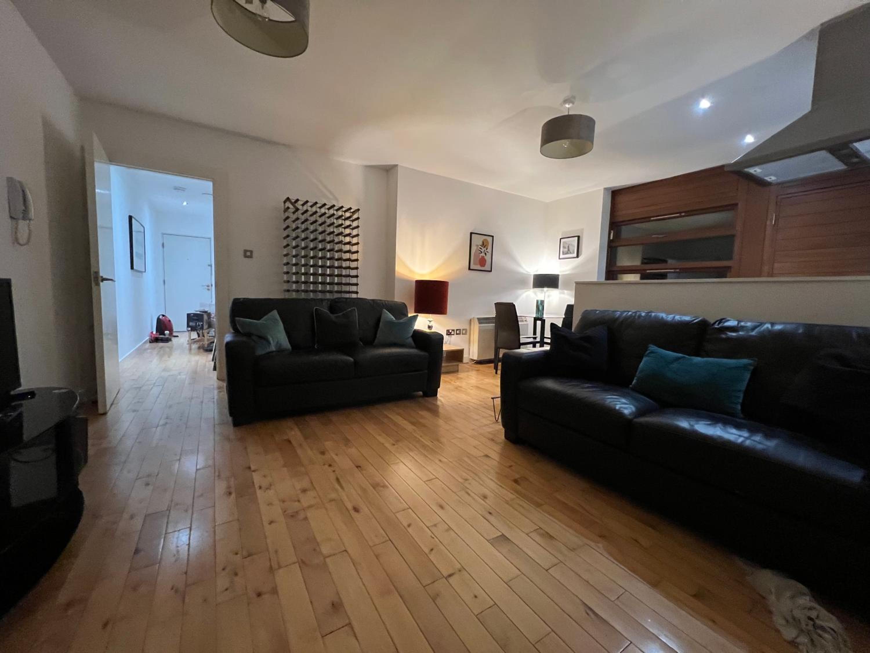 One-Bedroom Apartment - Photo 14
