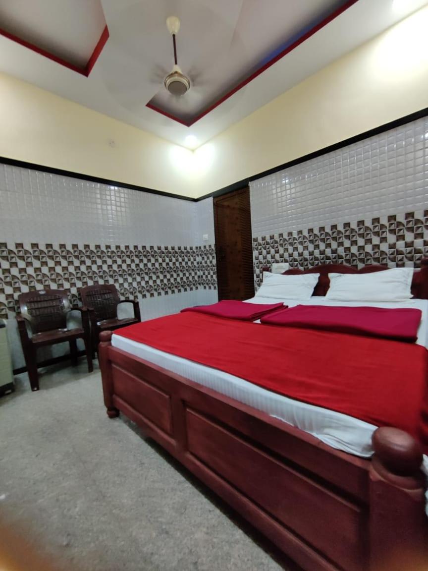 One-Bedroom House photo 1