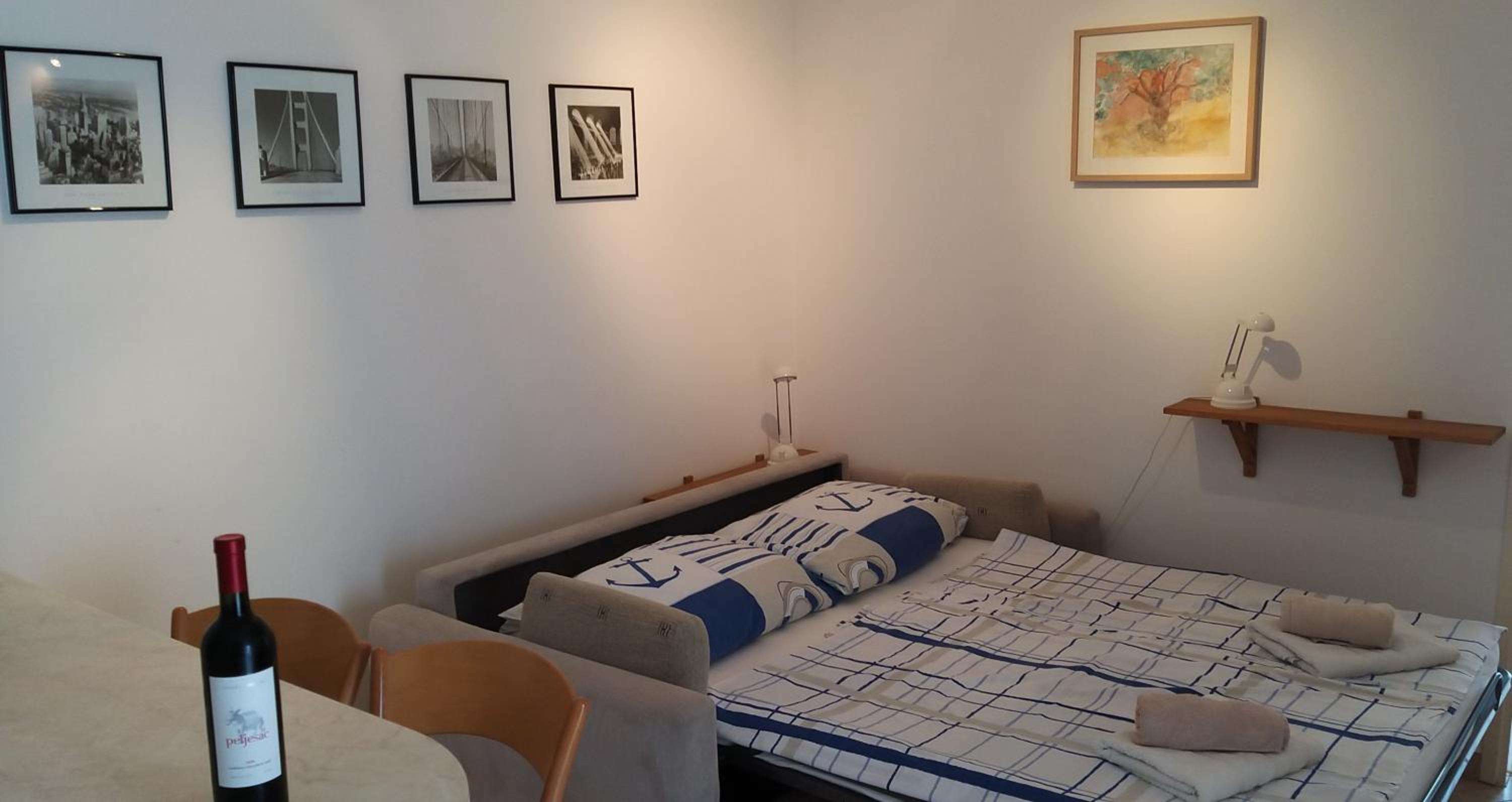 One-Bedroom Apartment with Balcony