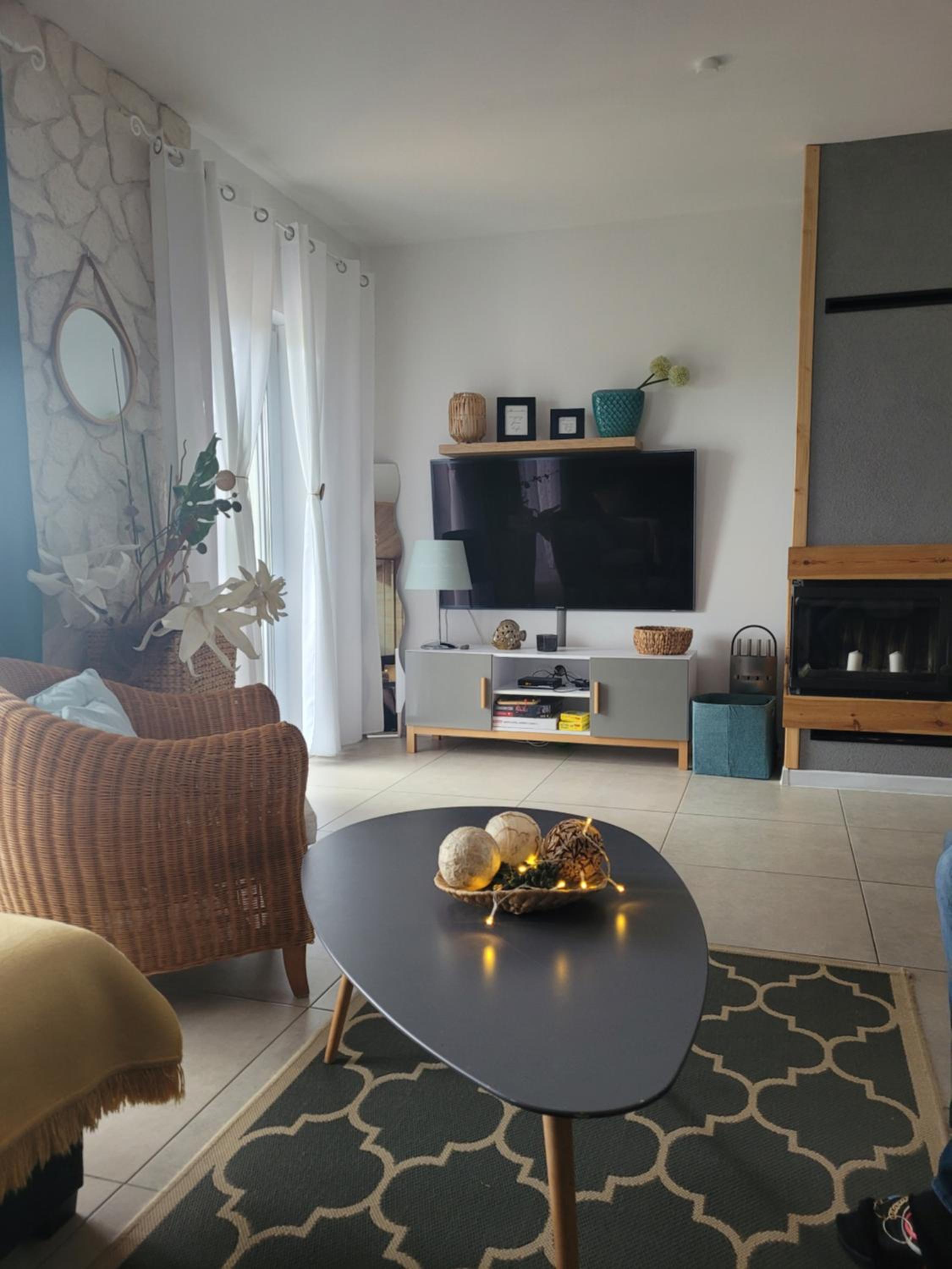 Three-Bedroom House photo 2