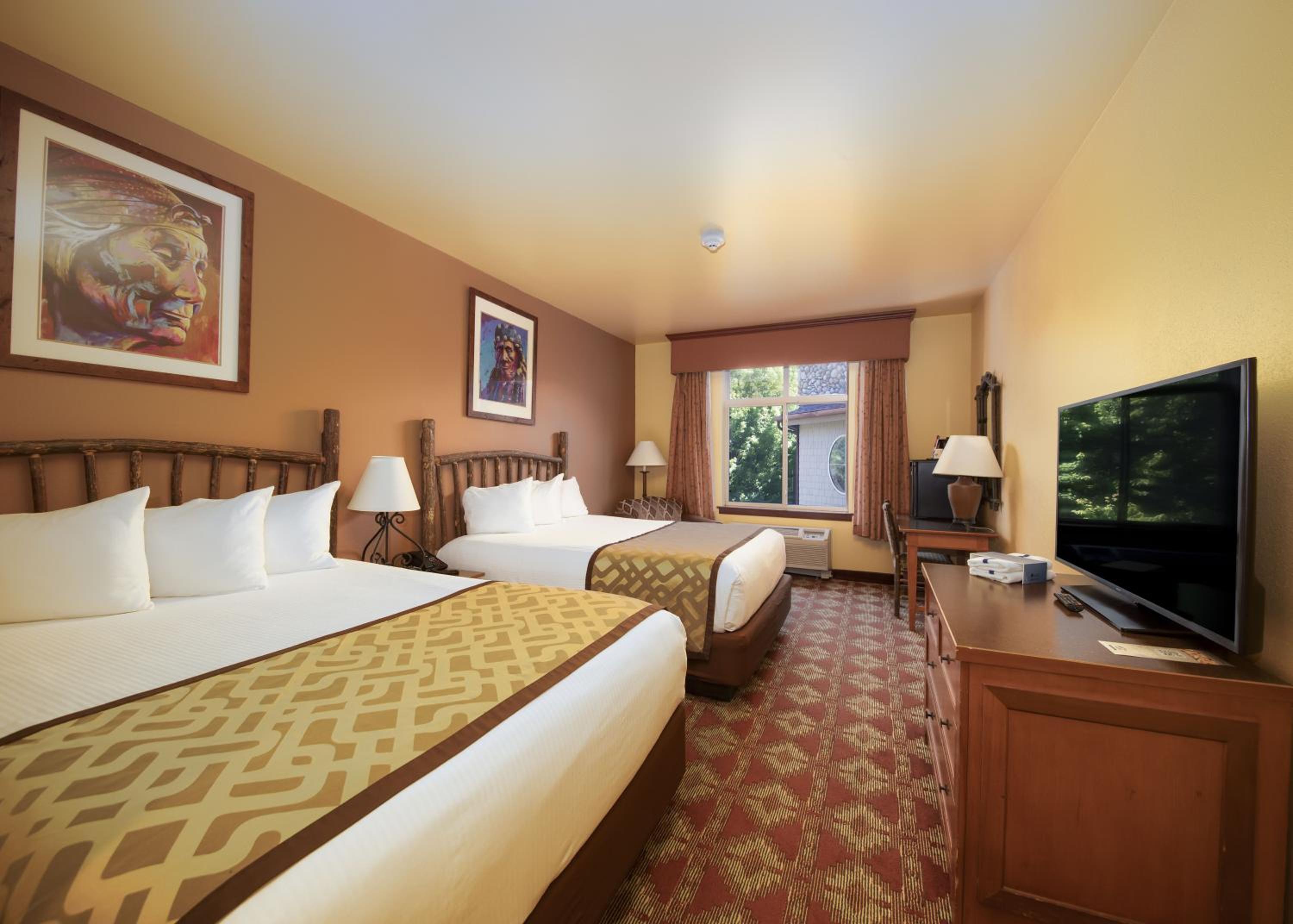 Standard Queen Room With Two Queen Beds