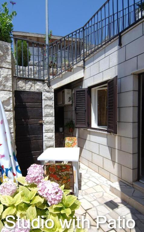 Studio with Terrace