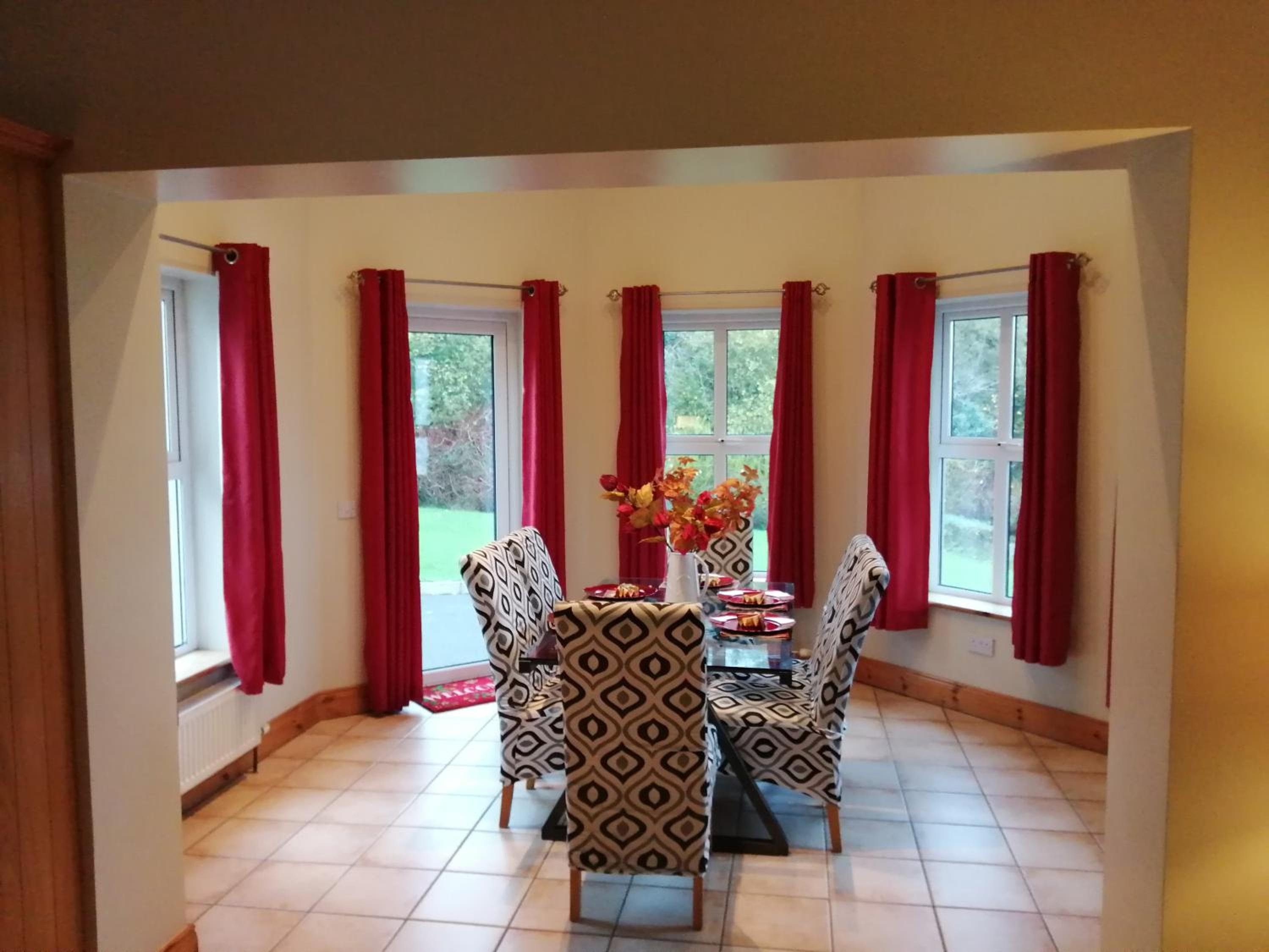 Three-Bedroom House - Photo 18
