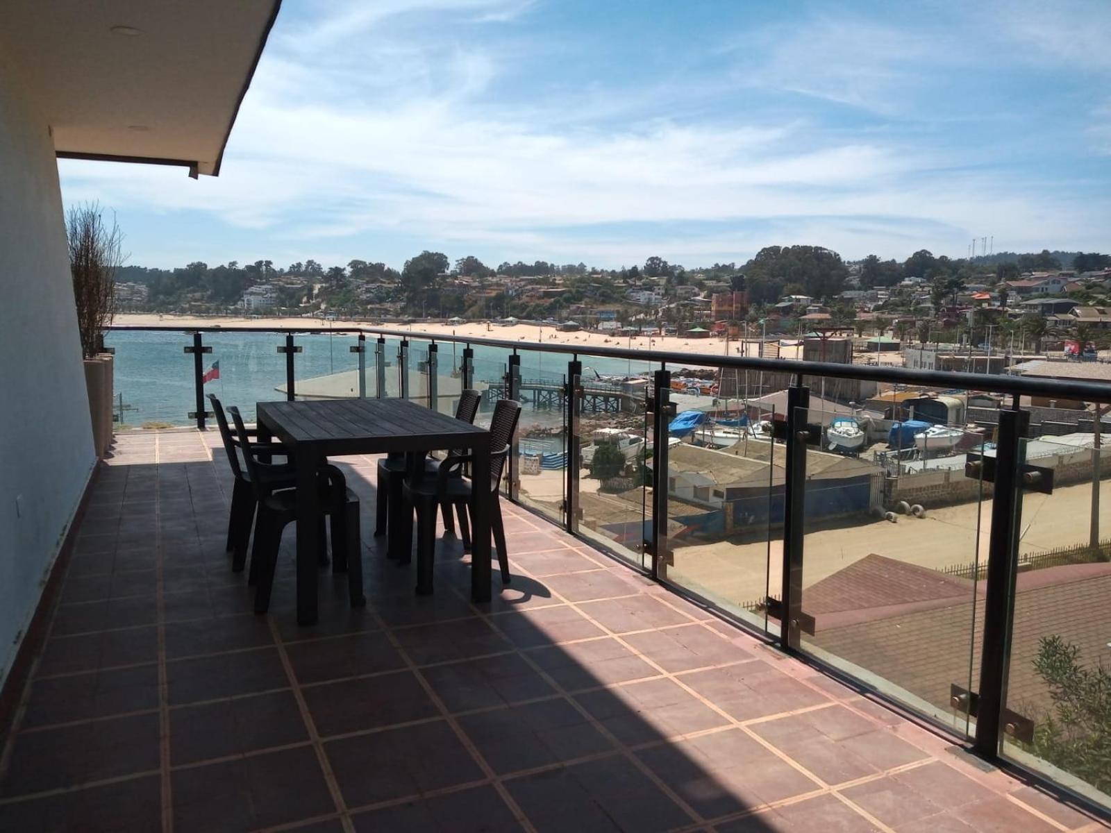 Studio Apartment with Sea View photo 2
