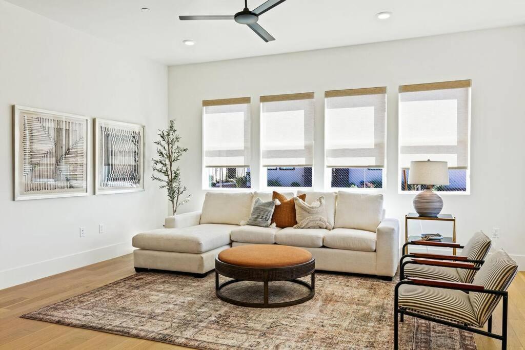Three-Bedroom House photo 1