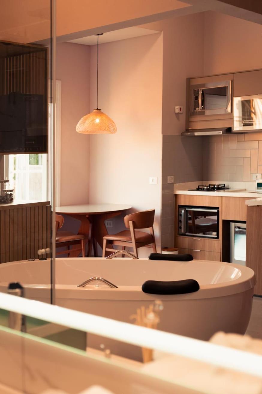 Studio with Spa Bath - Photo 38