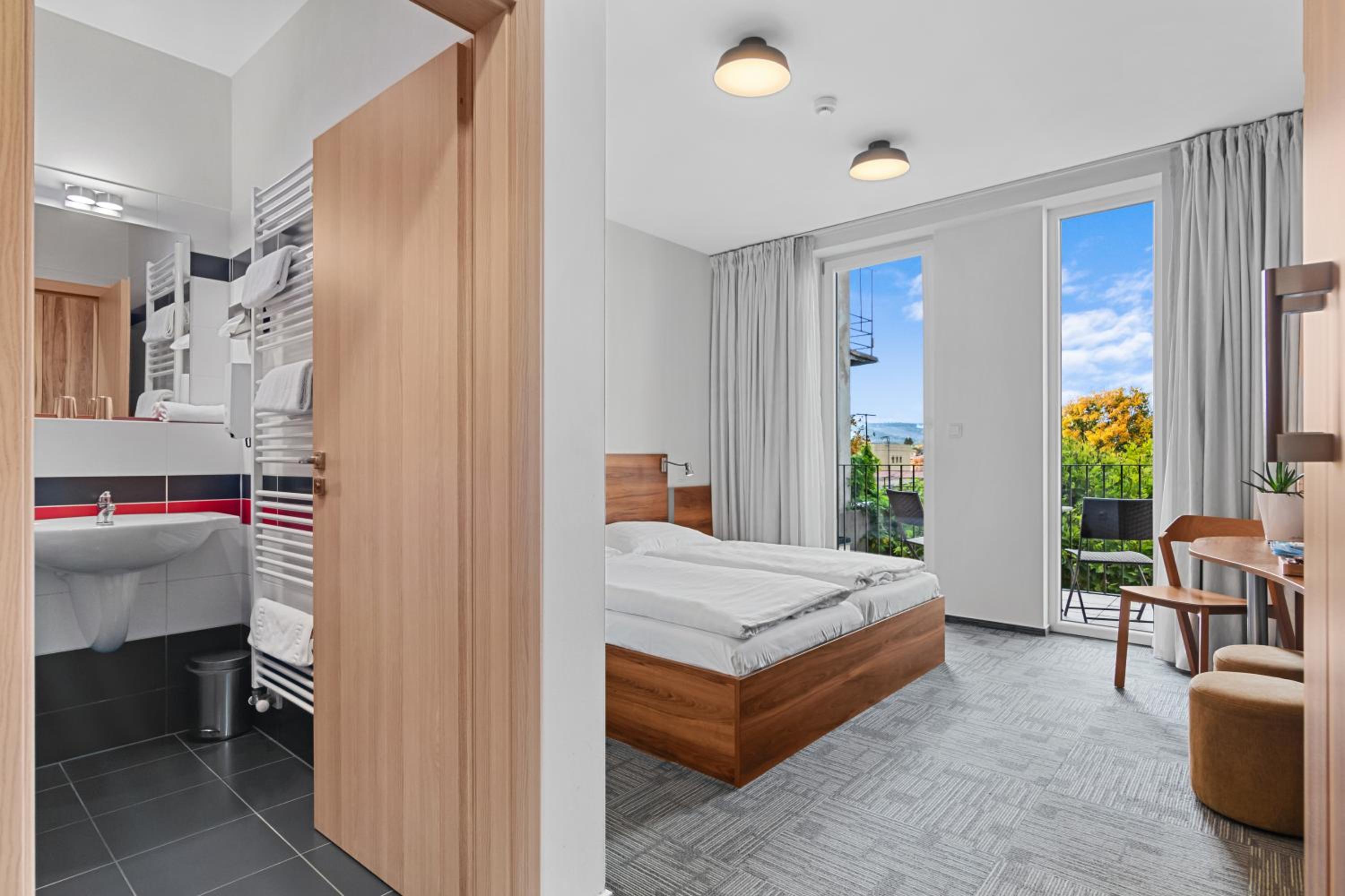 Double Room with Balcony photo 1