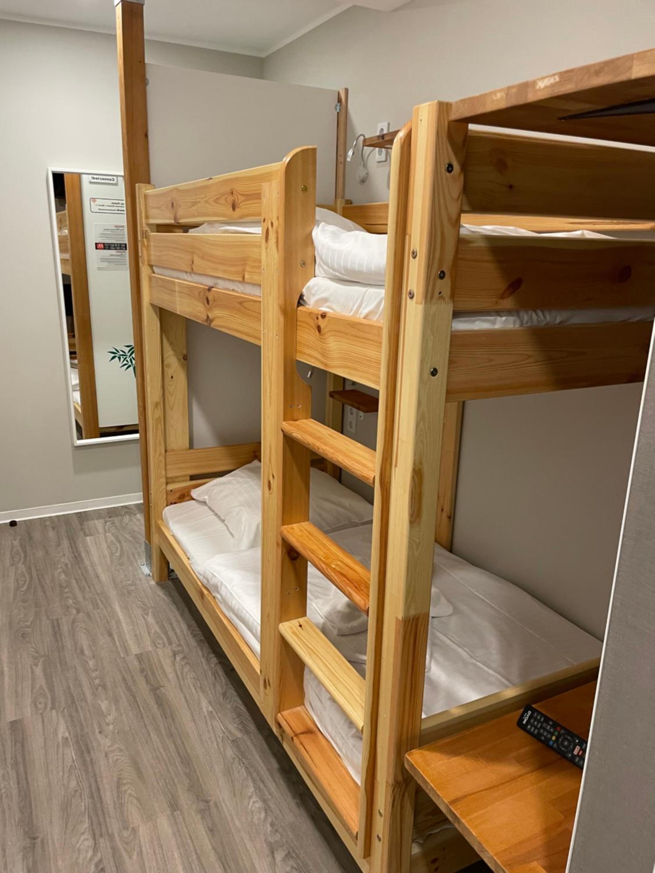 Economy Twin Room - Photo 27