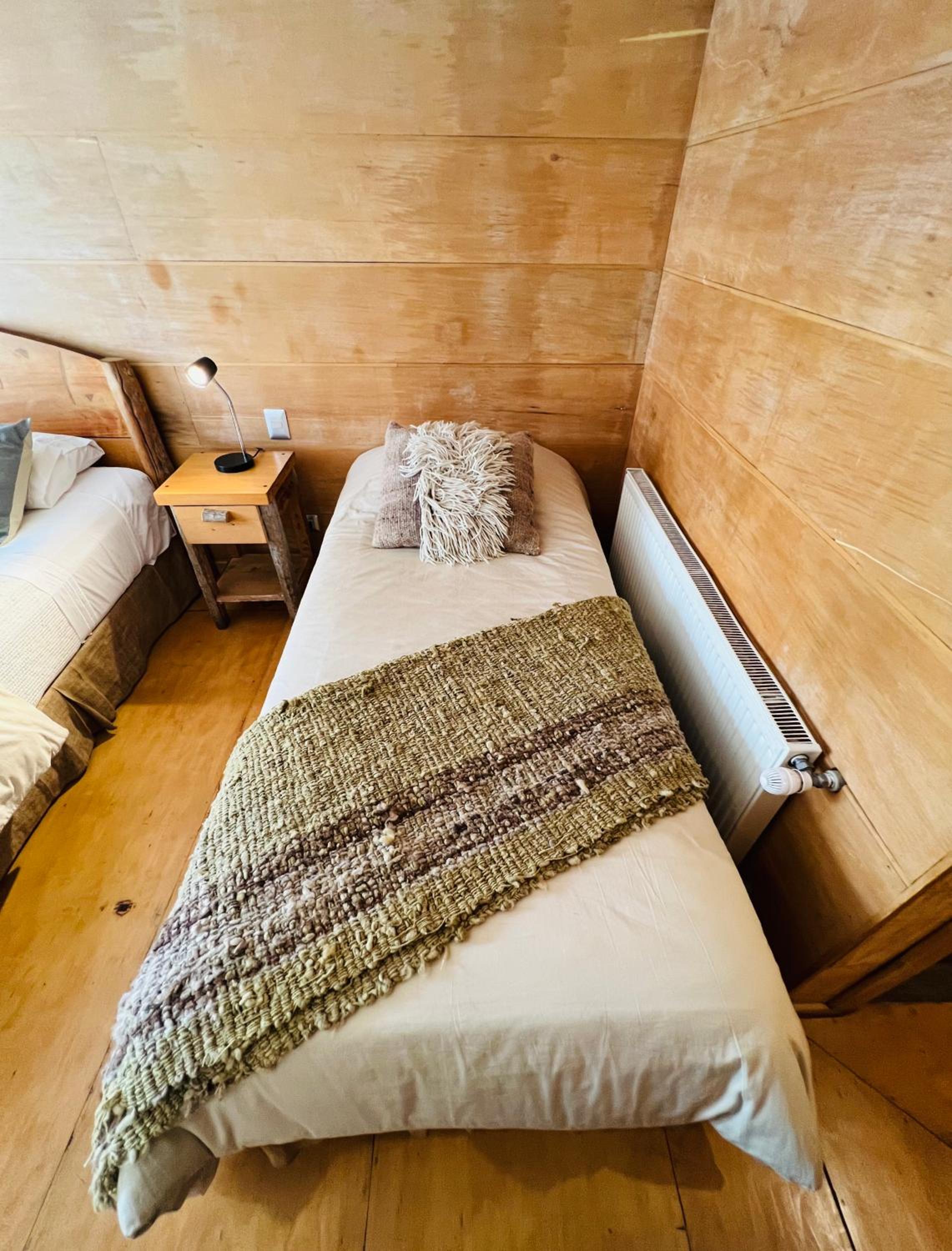Double Room with Extra Bed and Balcony with Street View photo 3
