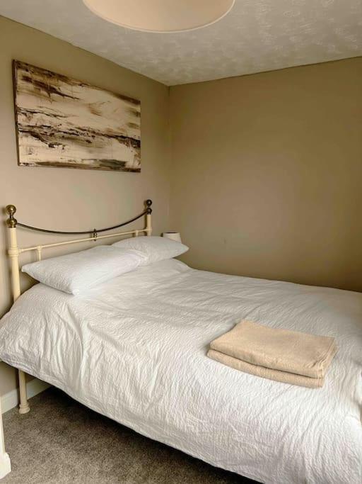 Two-Bedroom House photo 3