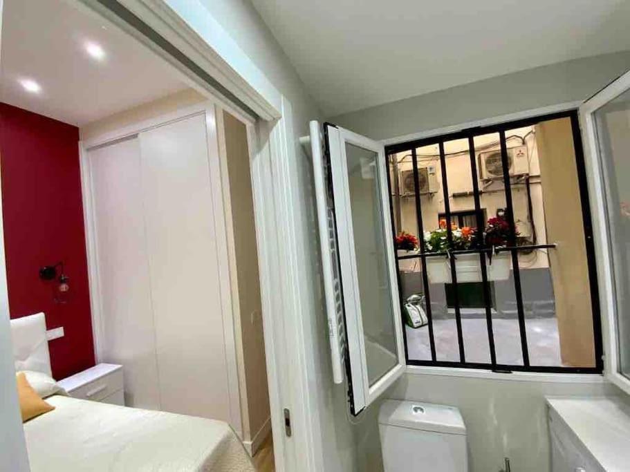 Studio Apartment photo 3