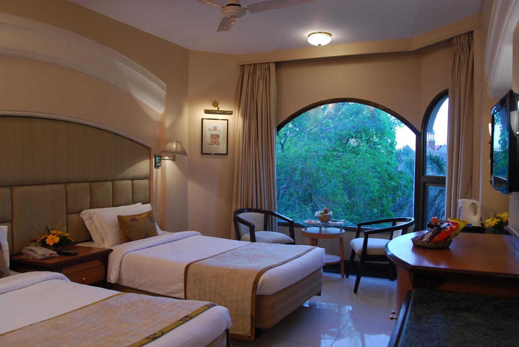Deluxe Room - Photo 3