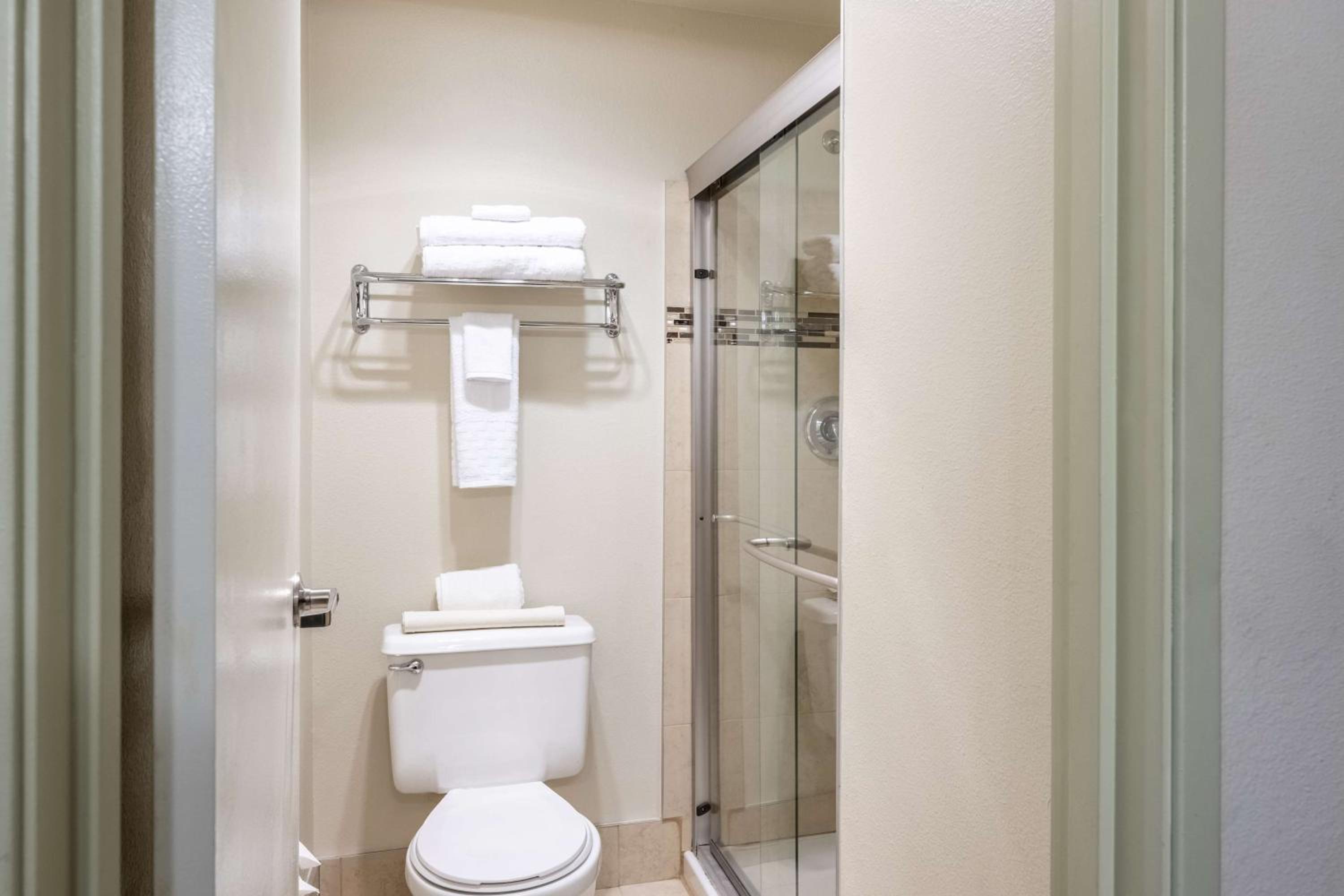 King Room with Whirlpool - Non-Smoking - Photo 3
