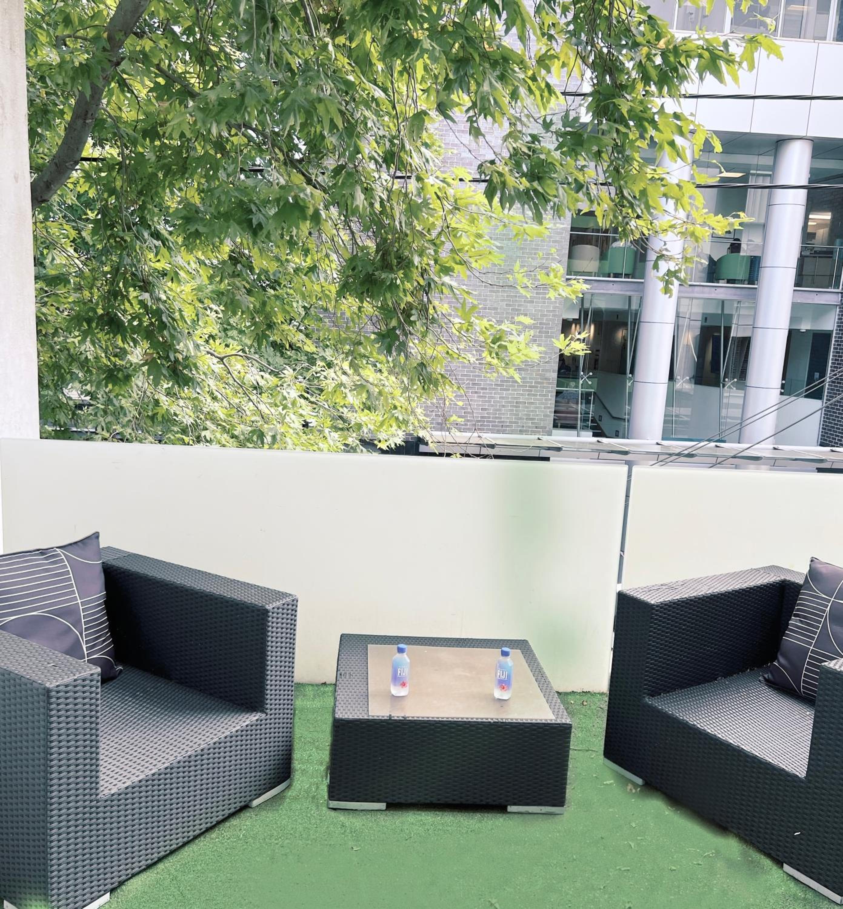 King Room with Balcony thumbnail 6