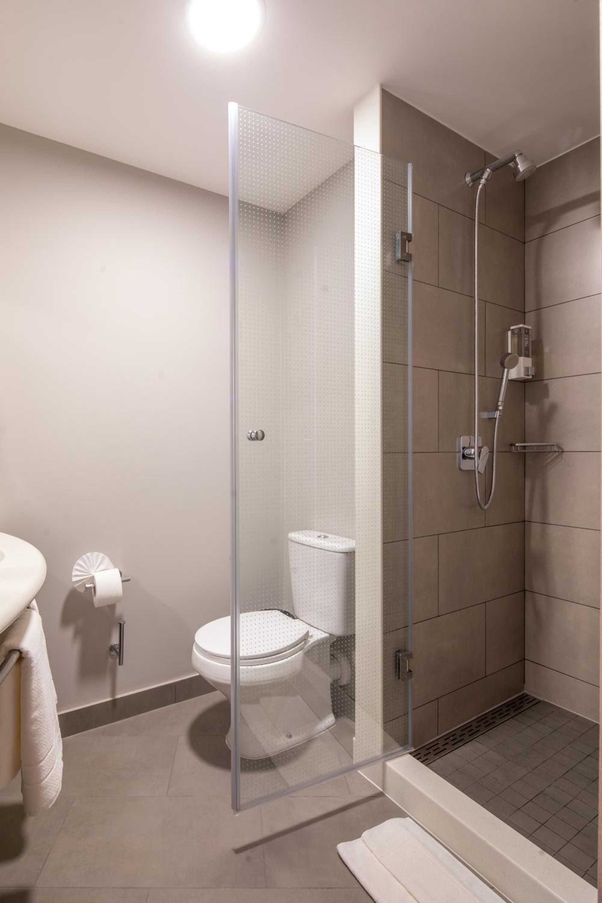 Standard Double Room - Photo 10