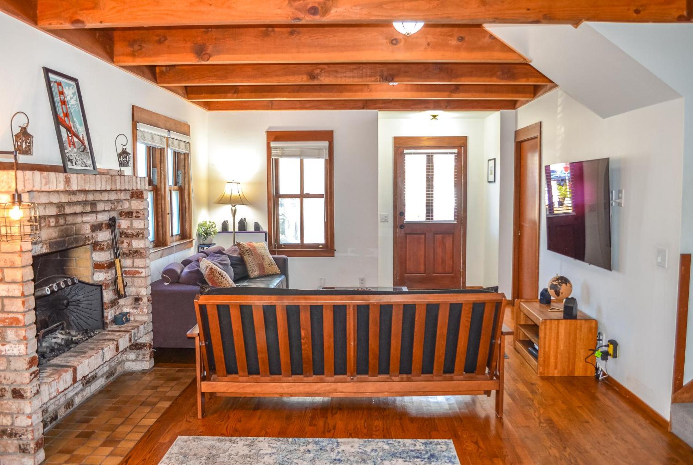 Two-Bedroom Cottage photo 3