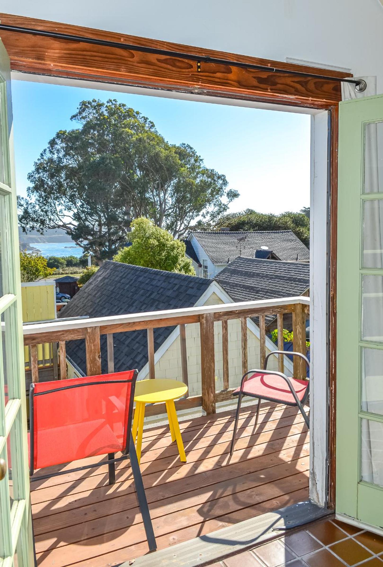 Two-Bedroom Cottage photo 3