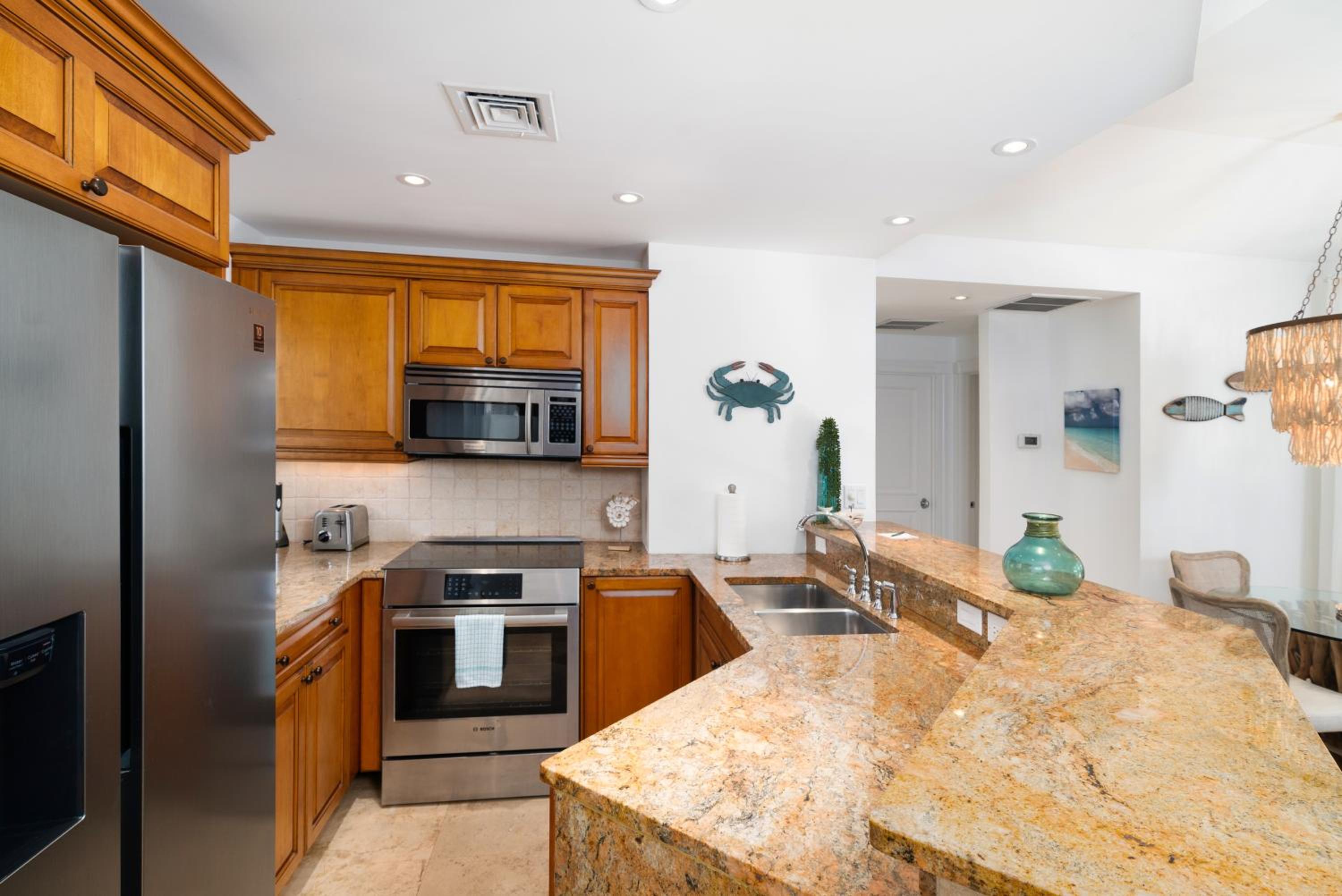 2 Bedroom Suite with Pool View - Photo 5